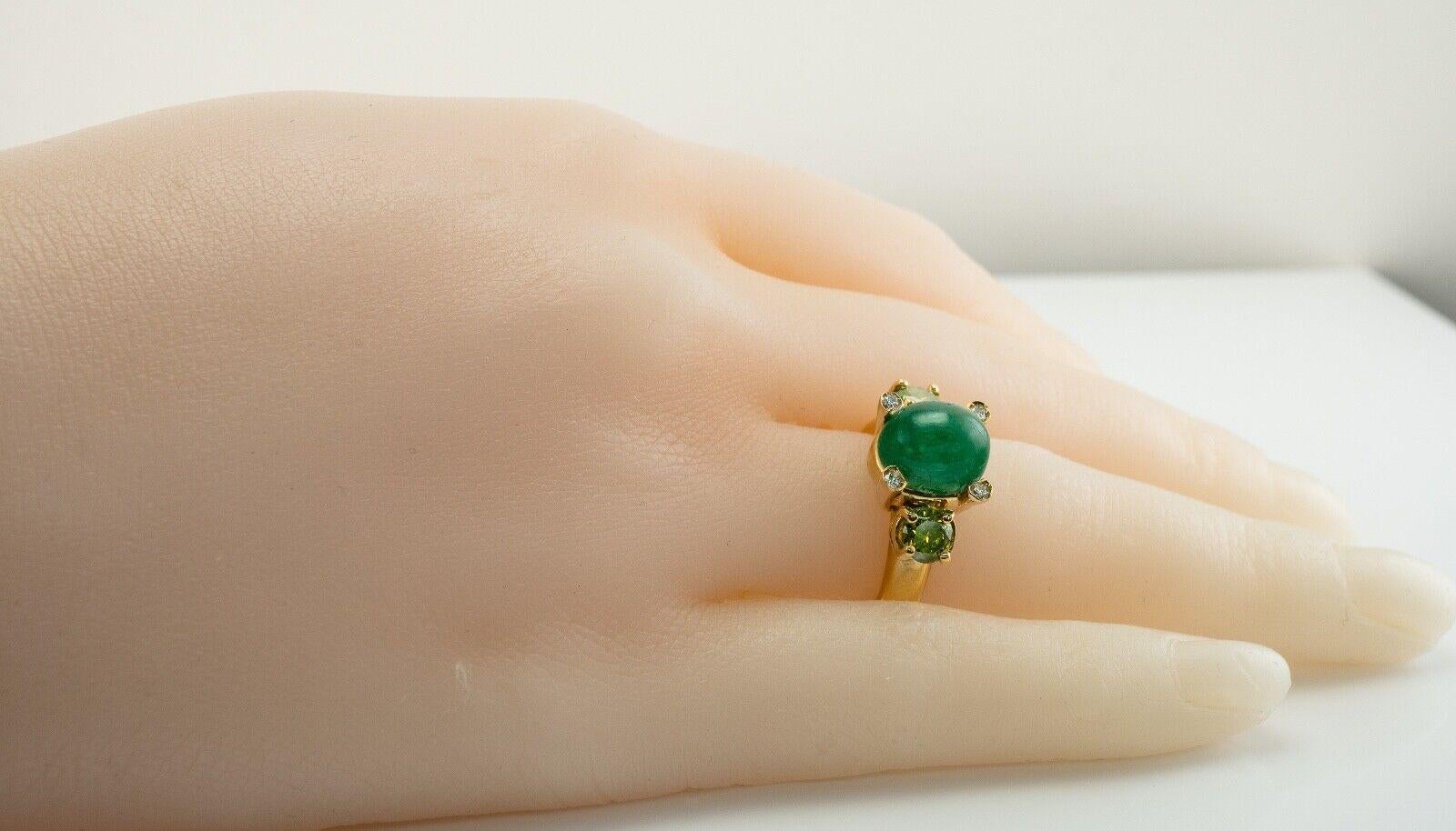 Anello con smeraldo e diamante canarino in oro 18 carati, Italia in vendita 2