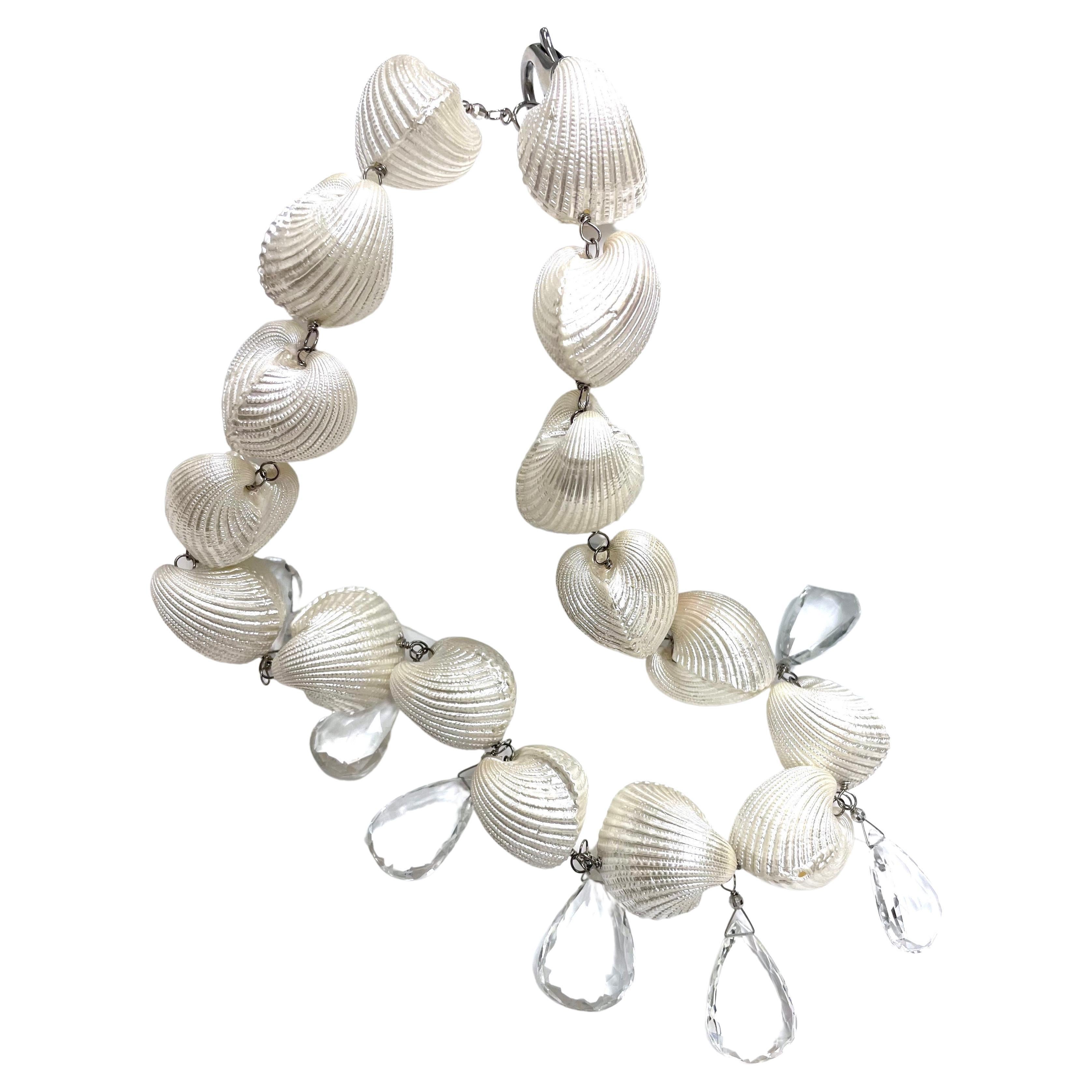 White Caribbean Shells with White Topaz Paradizia Necklace For Sale 3