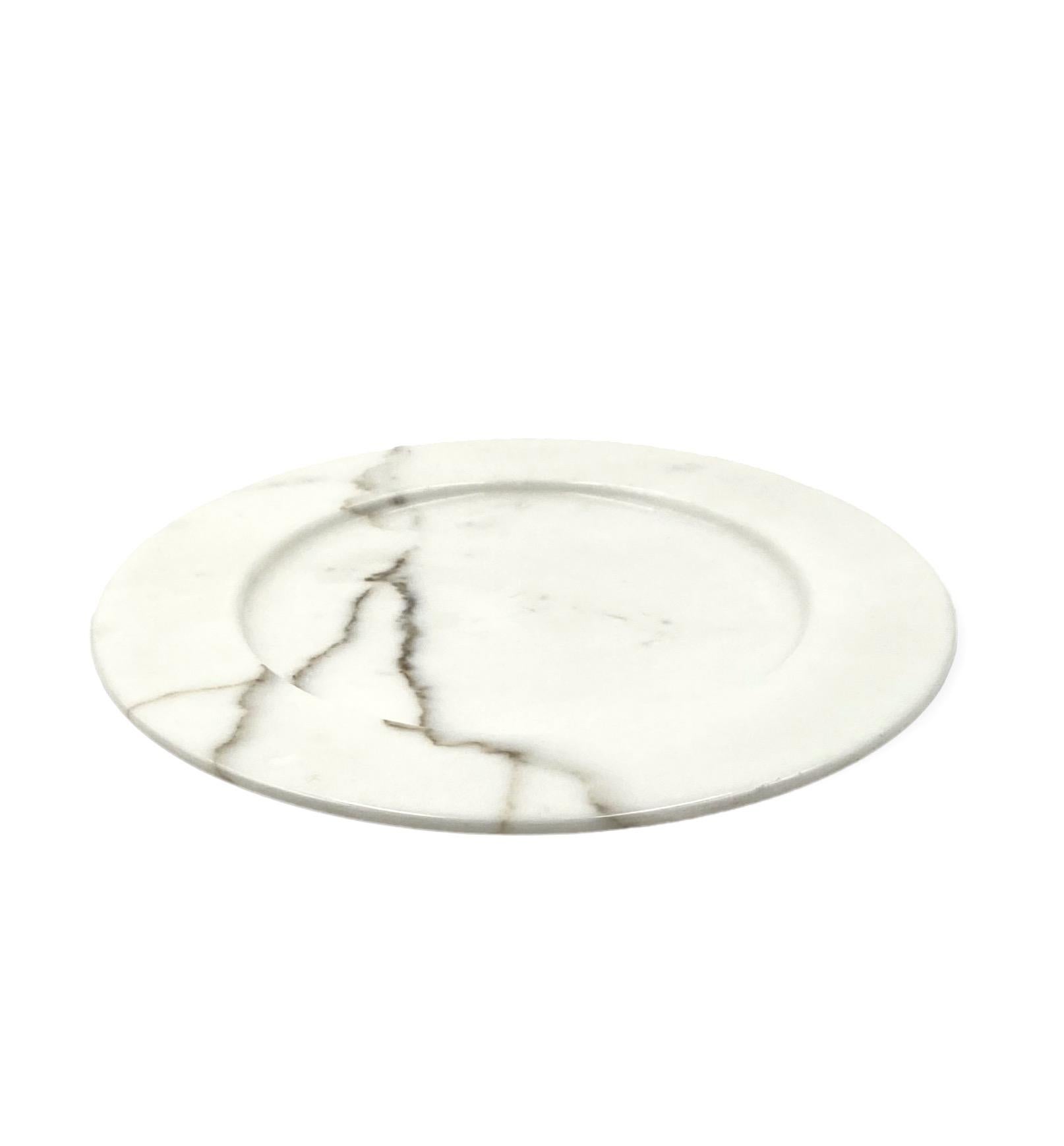 Marble White Carrara marble centerpiece / plate, Up&Up Italy, 1970s For Sale