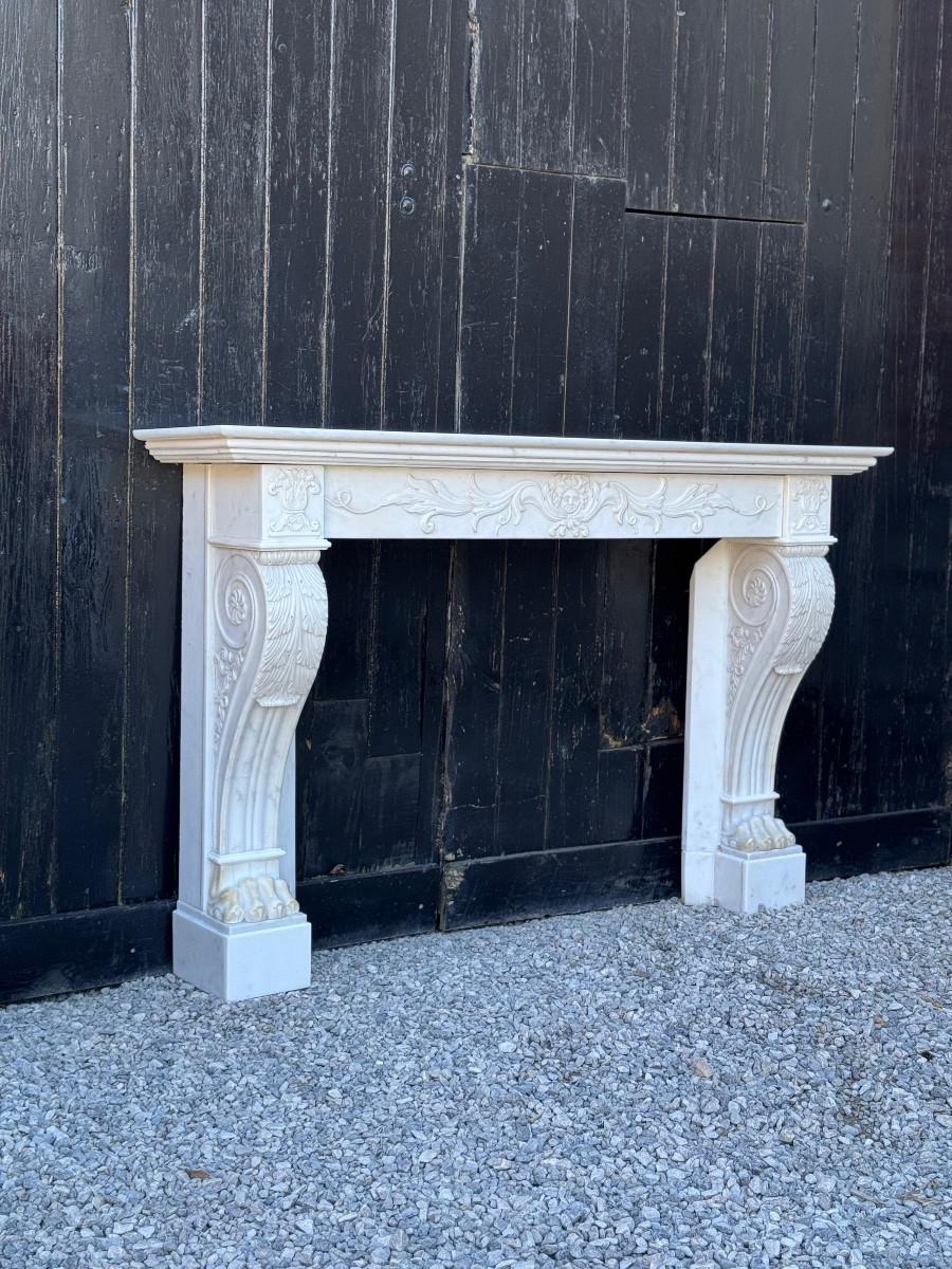 Mantello Charles X in marmo bianco di Carrara, XIX secolo In condizioni buone in vendita a Honnelles, WHT