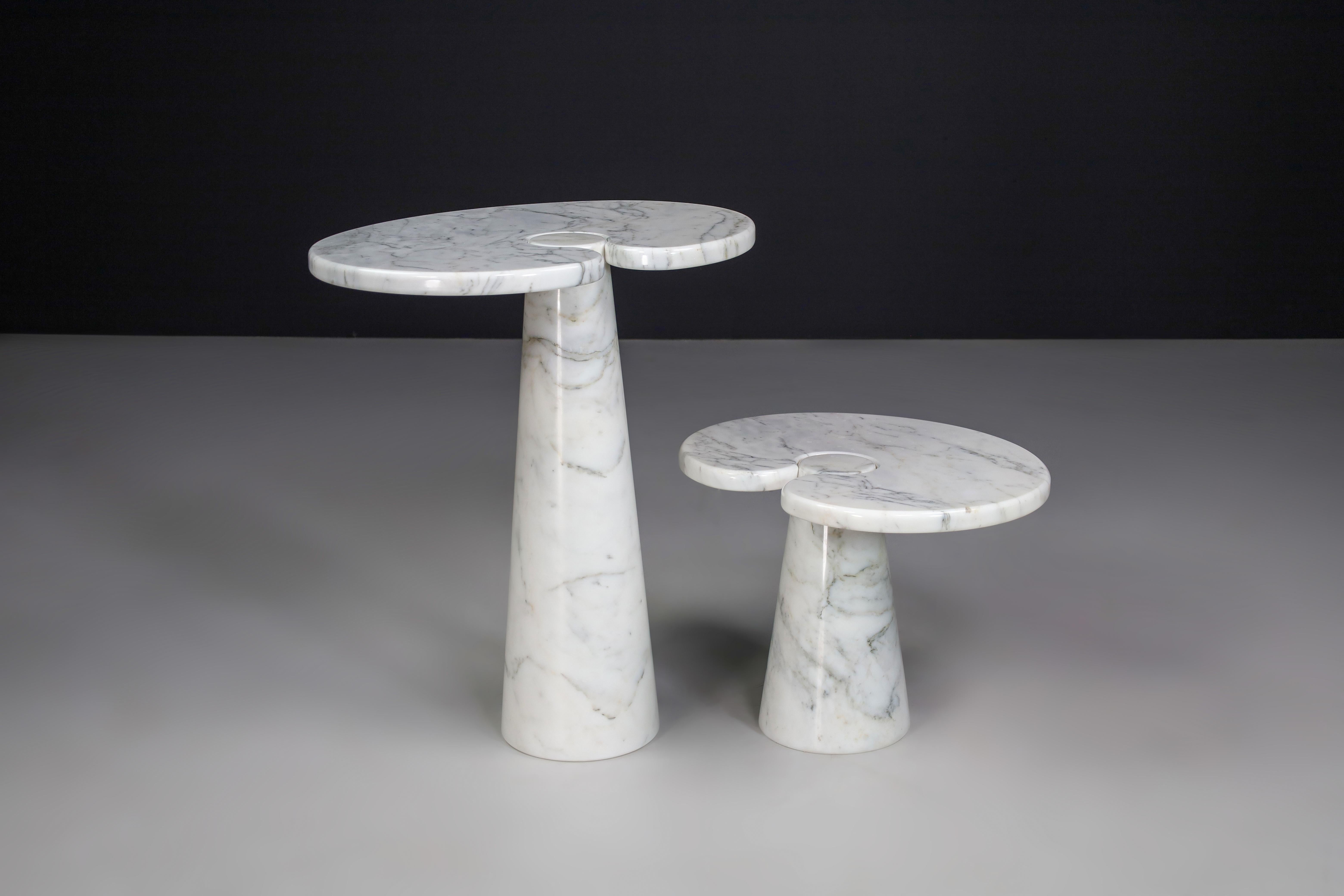 Konsolentische aus weißem Carrara-Marmor, Modell ''Eros'' von Angelo Mangiarotti, Italien (Moderne der Mitte des Jahrhunderts) im Angebot