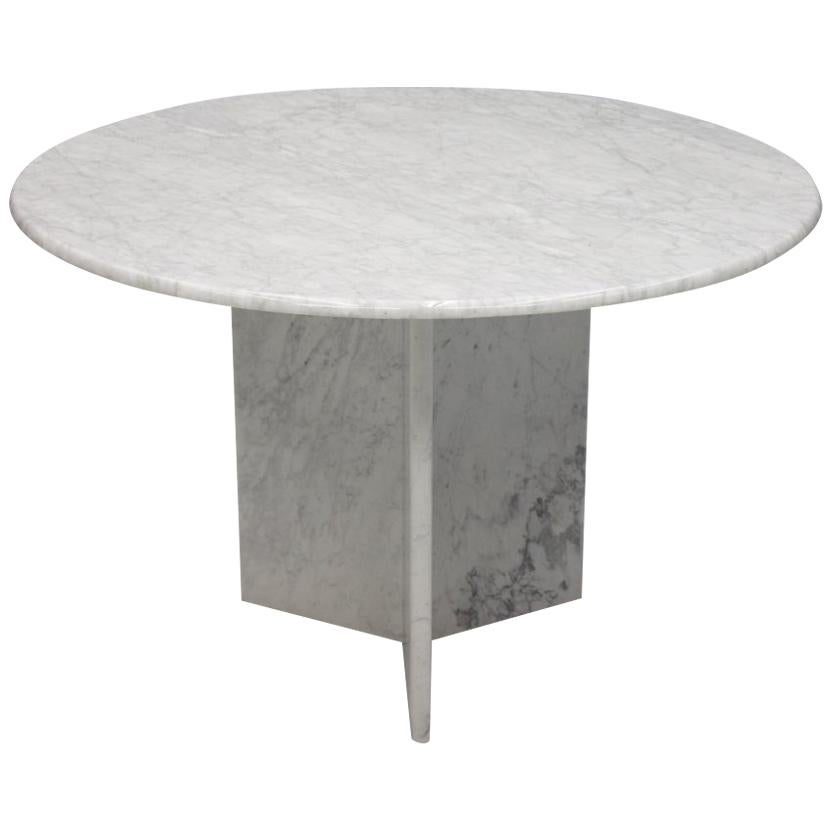 White Carrara Marble Dining Table, Italy, 1970s