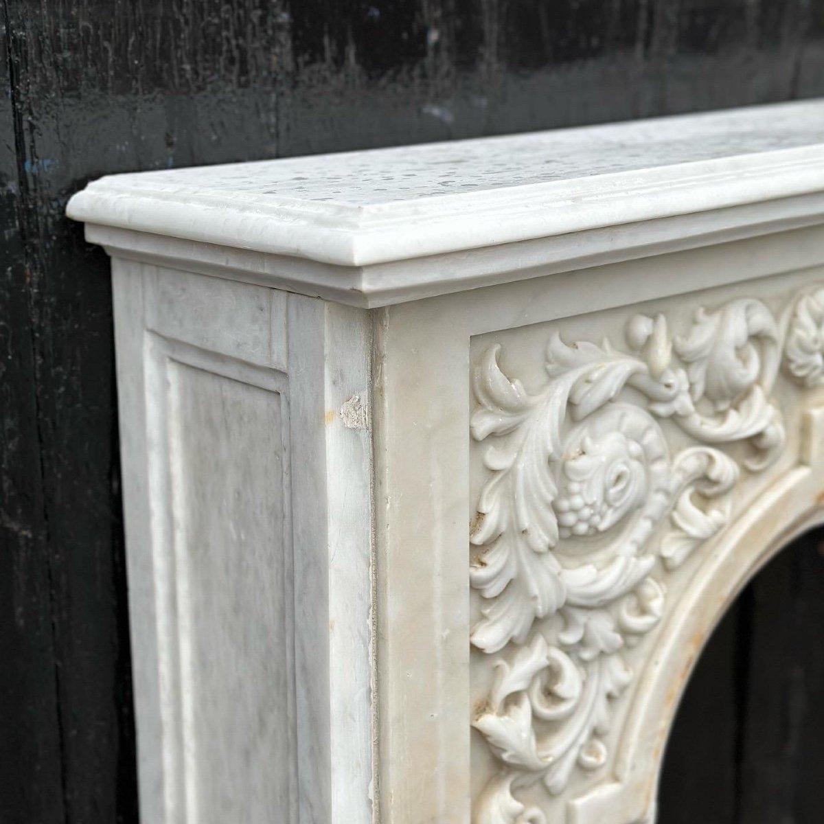 White Carrara Marble Fireplace Circa 1880 For Sale 5