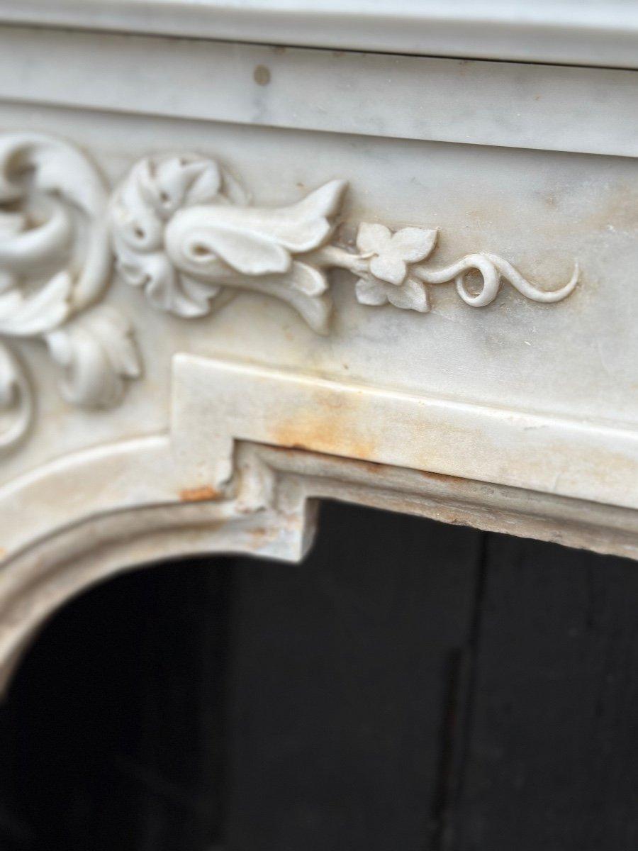 19th Century White Carrara Marble Fireplace Circa 1880 For Sale