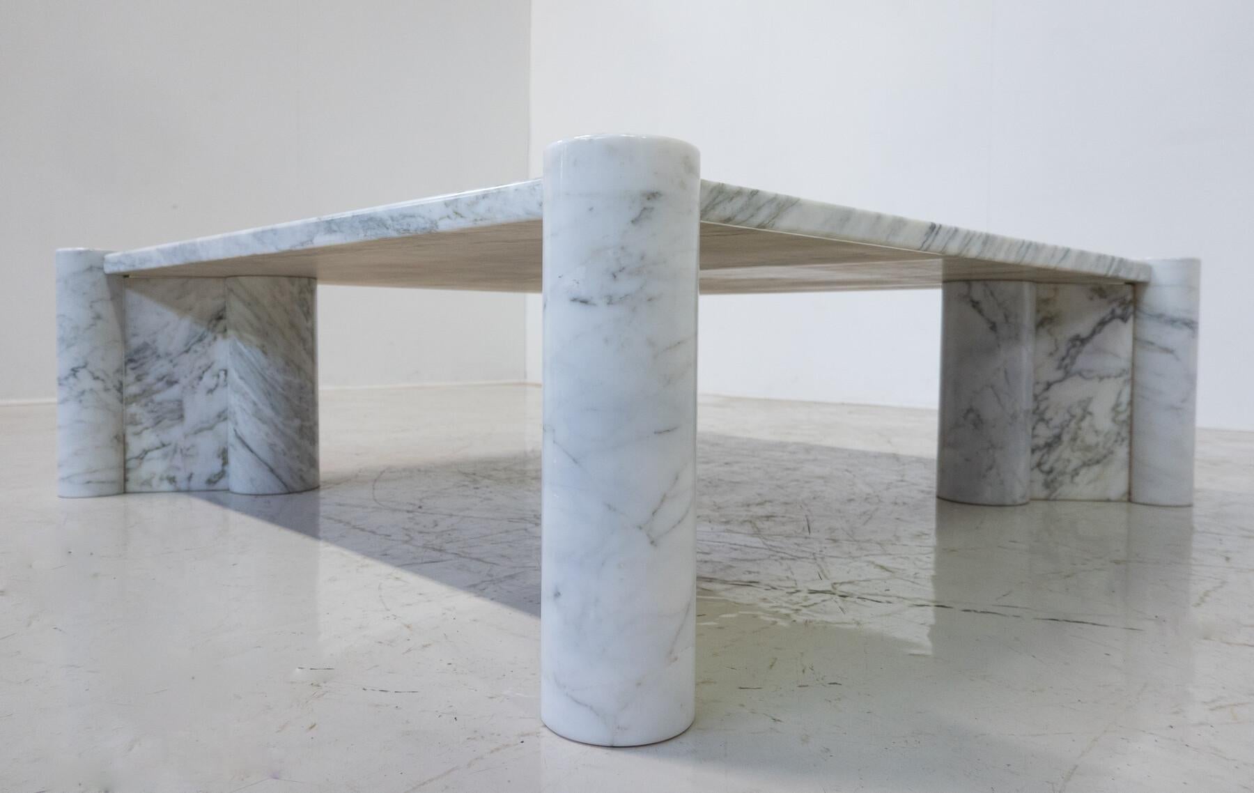White Carrara Marble Jumbo Coffee Table by Gae Aulenti for Knoll Inc, 1960s 3