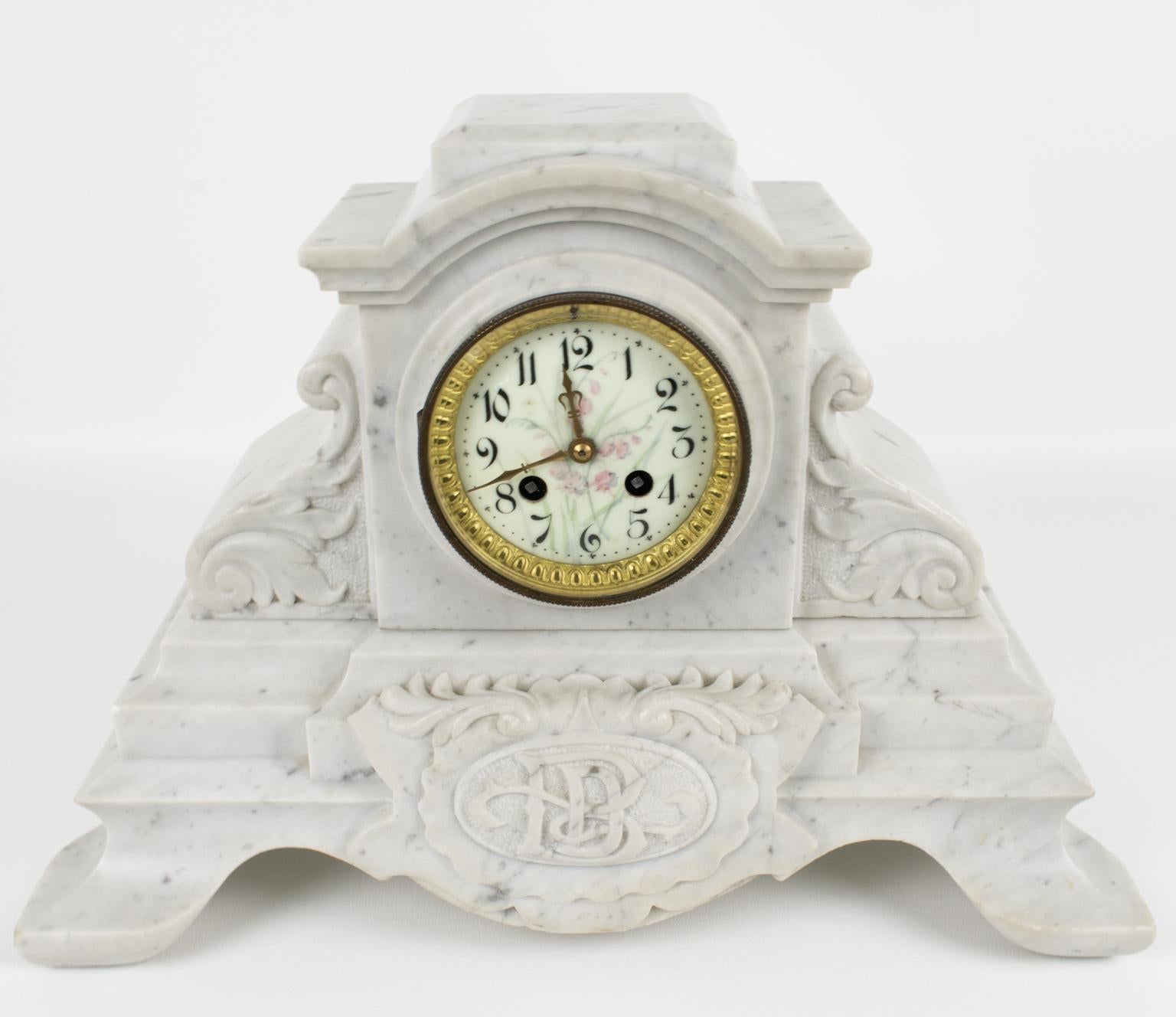 Napoleone III Orologio da camino in marmo e bronzo 3 pezzi di J. Bondat, 1870 circa in vendita