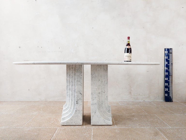 White Carrara Marble Oval Dining Table by Carlo Scarpa, Italy, 1970s For Sale 6