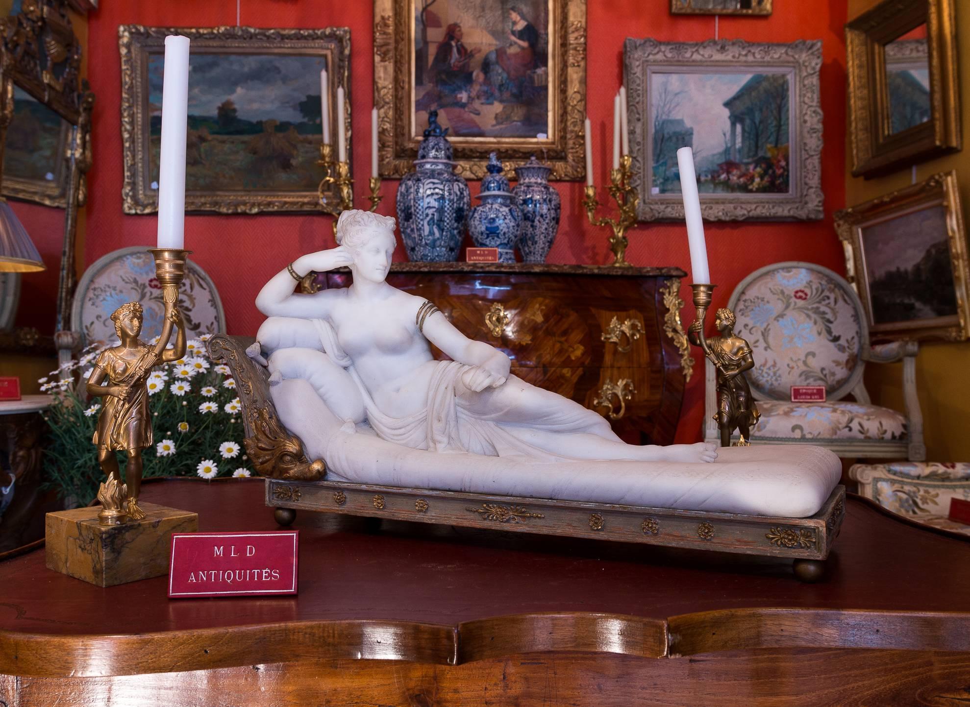 We are pleased to present you, a beautiful white-Carrara marble sculpture in the manner of Antonio Canova, depicting Pauline Bonaparte Borghese in Venus Vitrix.
Excellent quality in our sculpture not signed, indeed mid-19th-century Italian work,
