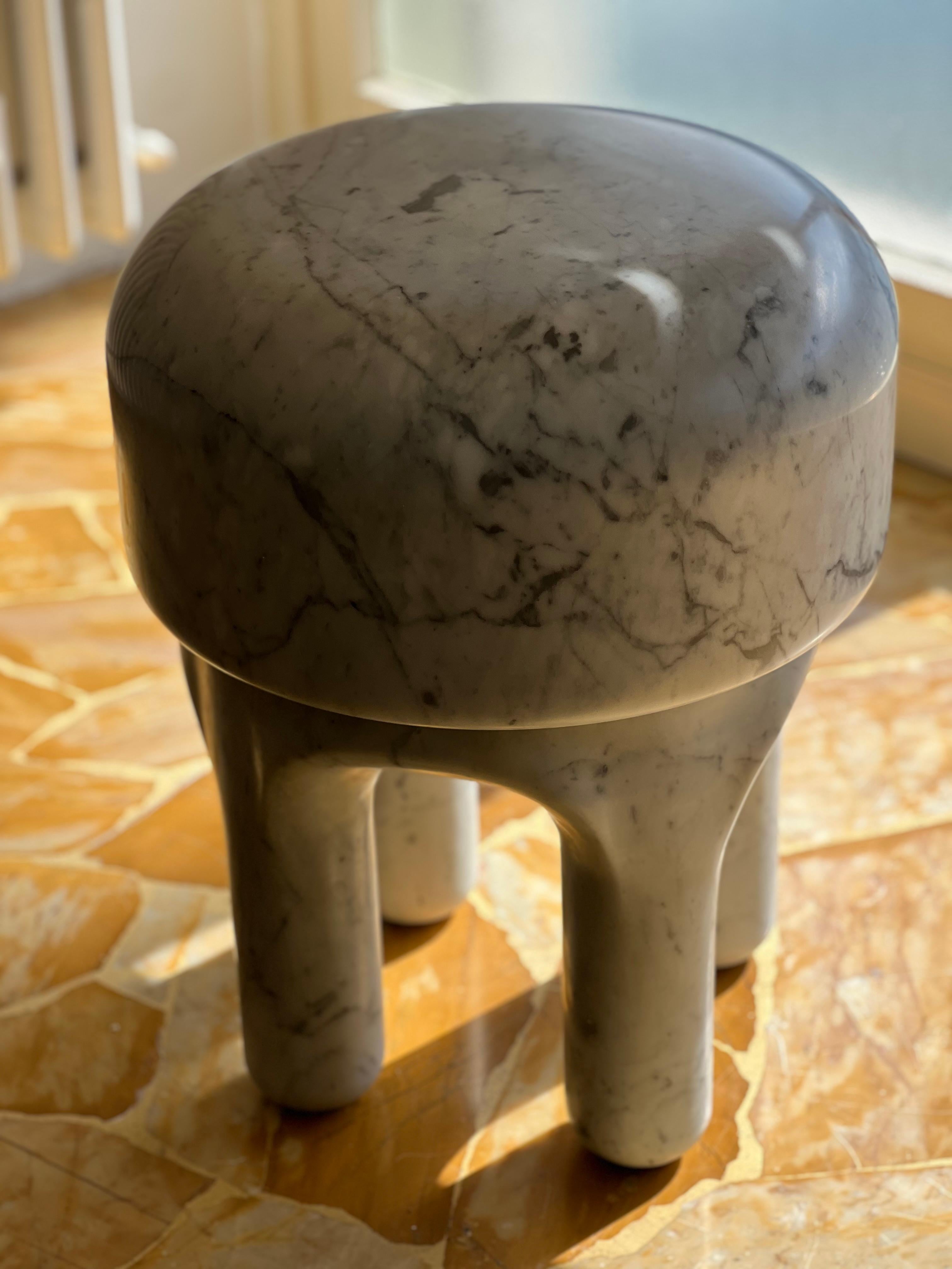 White Carrara Marble Side Table - Collectible Italian Design, marble sculpture For Sale 9