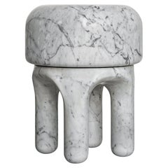 Mesa auxiliar de mármol blanco de Carrara - Diseño italiano de colección, escultura de mármol