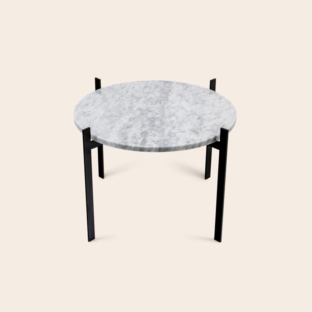 White Carrara marble single deck table by OxDenmarq
Dimensions: D 57 x W 57 x H 38 cm
Materials: Steel, white Carrara marble
Also available: Different top options available

OX DENMARQ is a Danish design brand aspiring to make beautiful