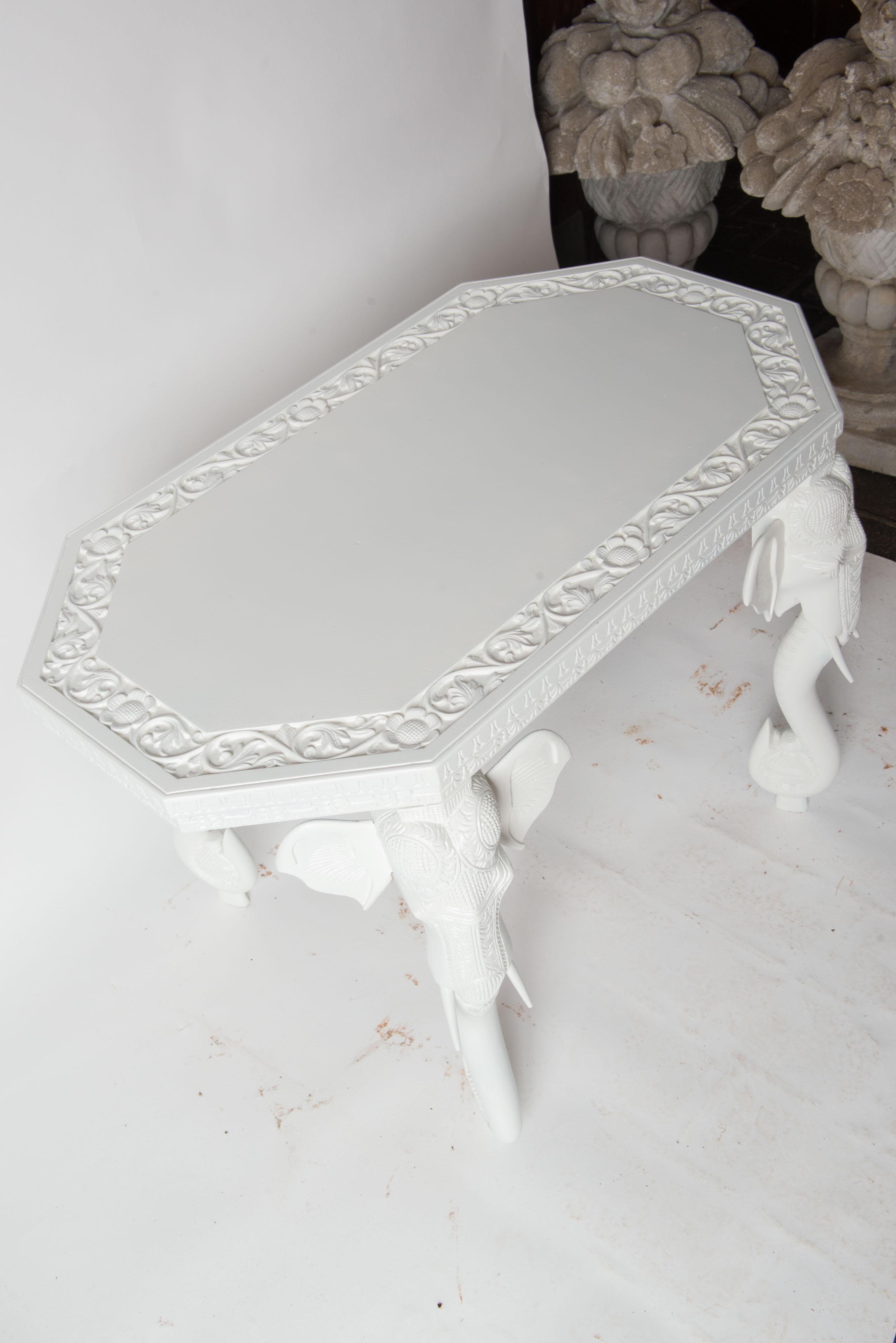 White Carved Wood Elephant Table In Good Condition For Sale In Stamford, CT