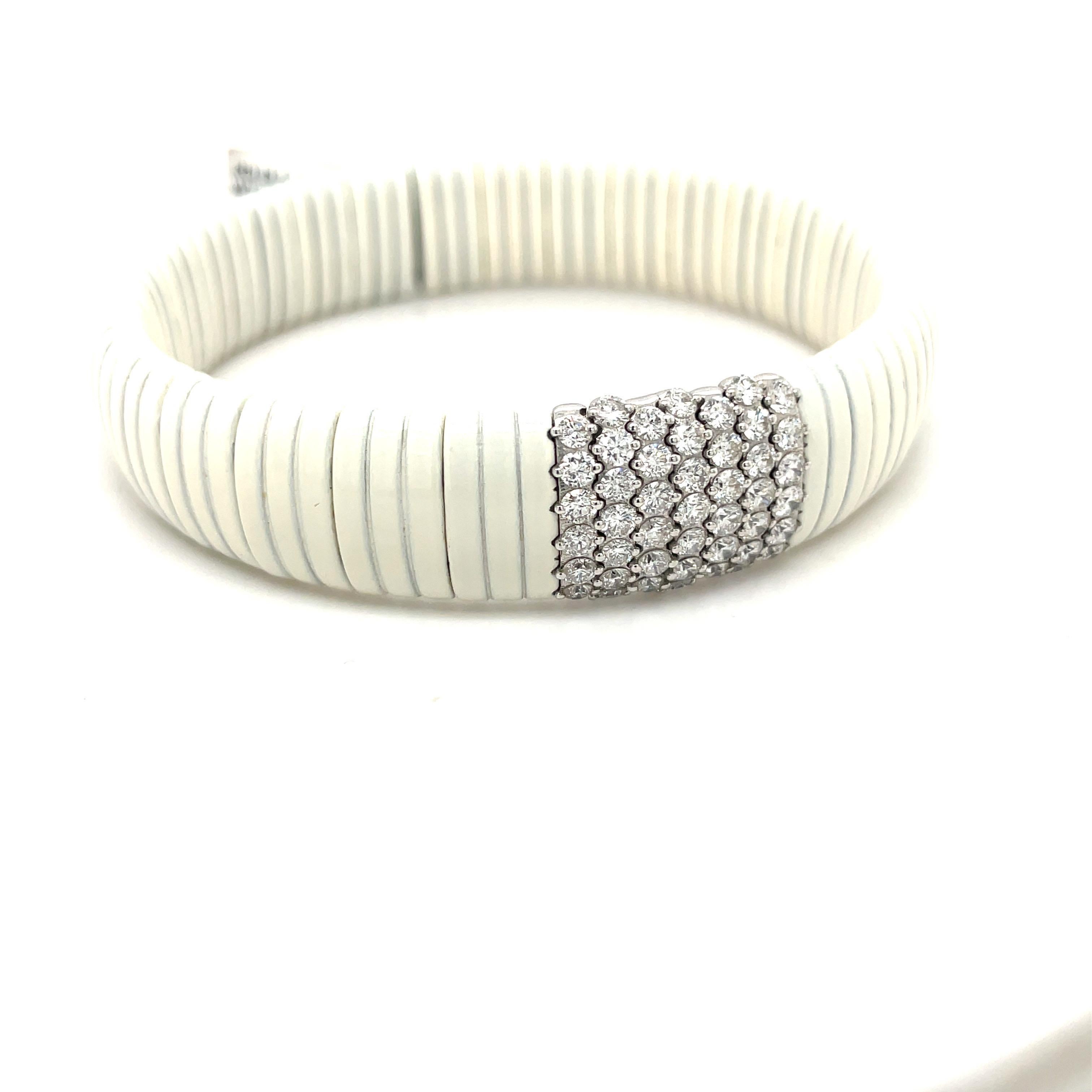 Modern White Ceramic and 1.81 Ct Diamond Flexible Stretch Bracelet For Sale