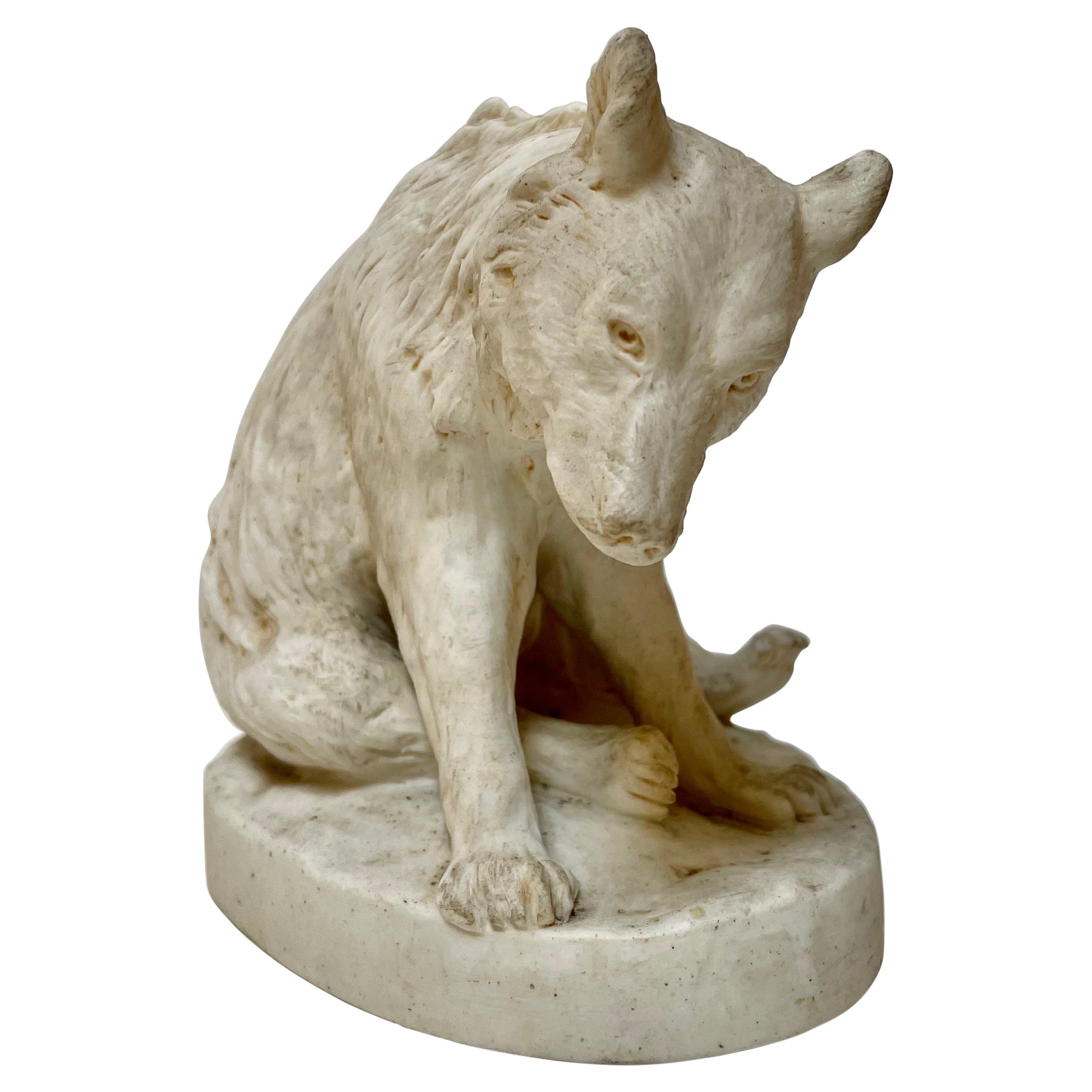 Scultura di orso in ceramica bianca di Stellmacher Teplitz, XIX secolo in vendita