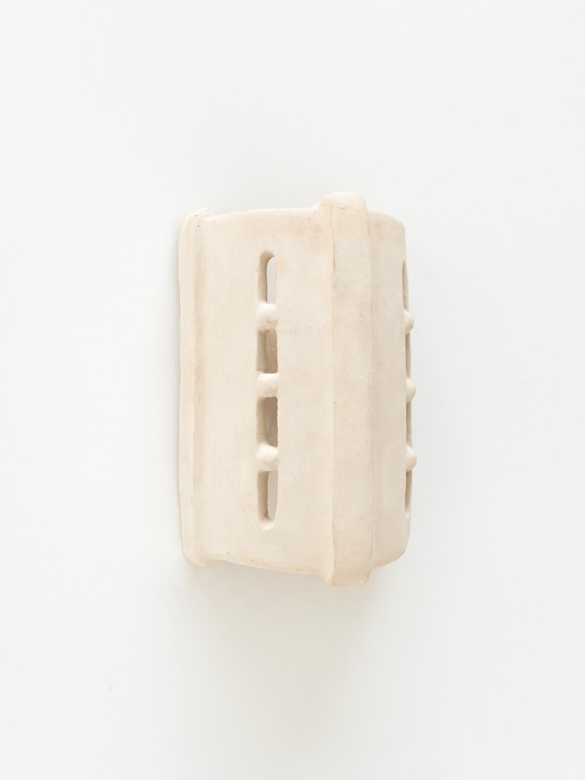 White Ceramic contemporary Wall Light Made of local clay handcrafted For Sale 2