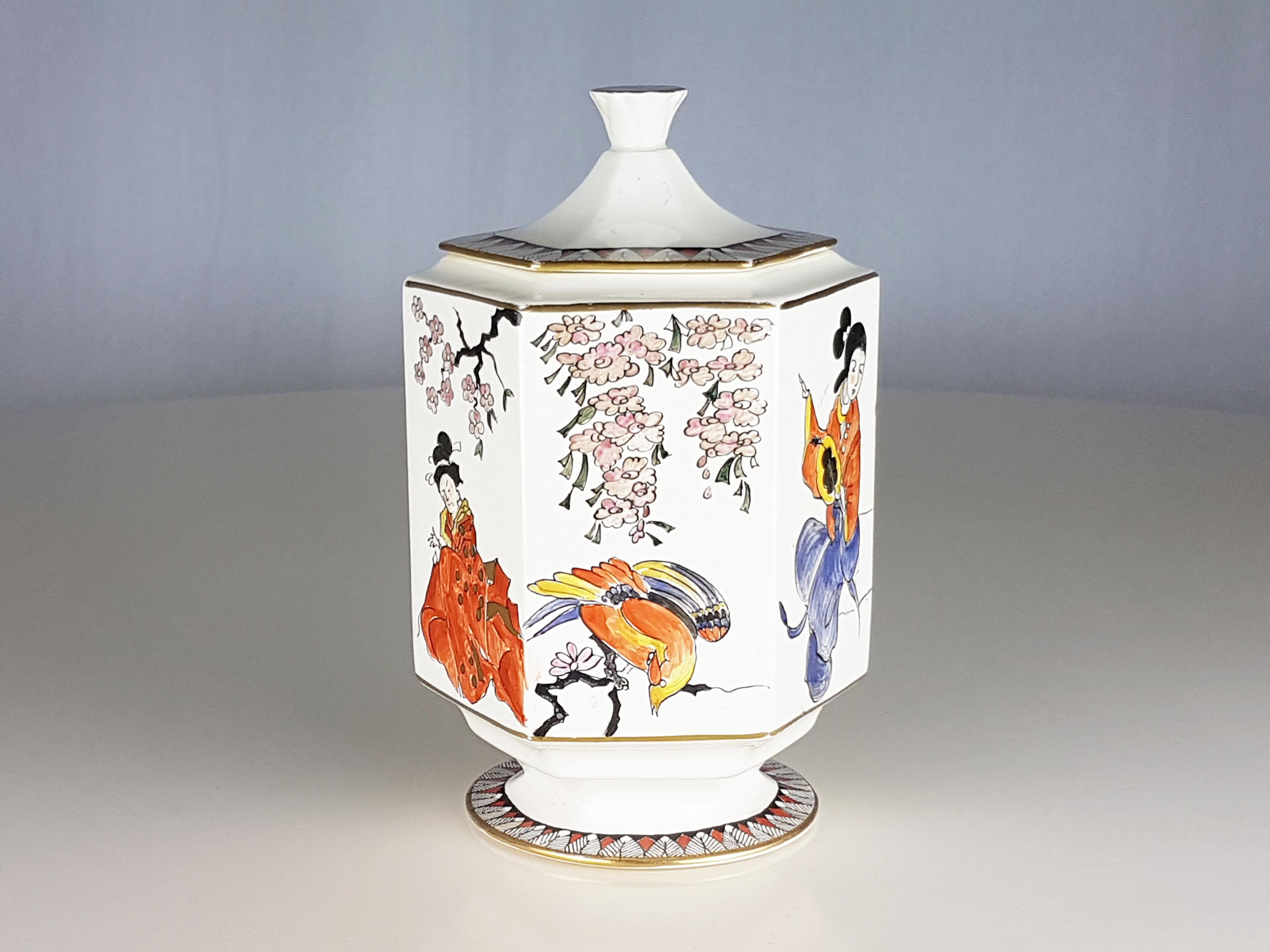 Art Deco White Ceramic Deco Box by Guido Andloviz for Lavenia with Japanise Decoration For Sale