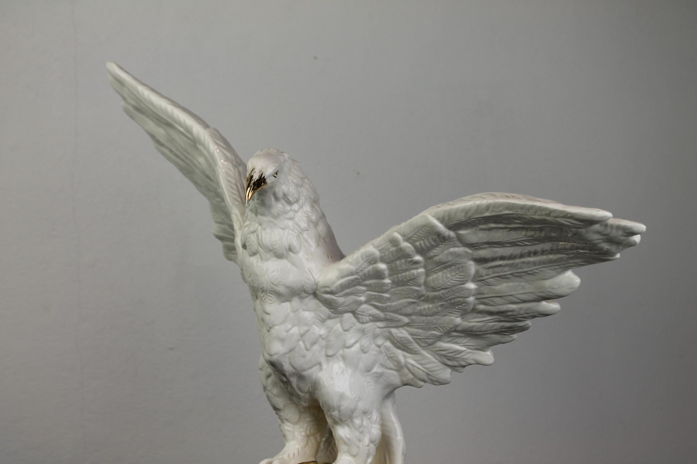 Mid-Century Modern White Ceramic Eagle Sculpture, Italy, 1970s