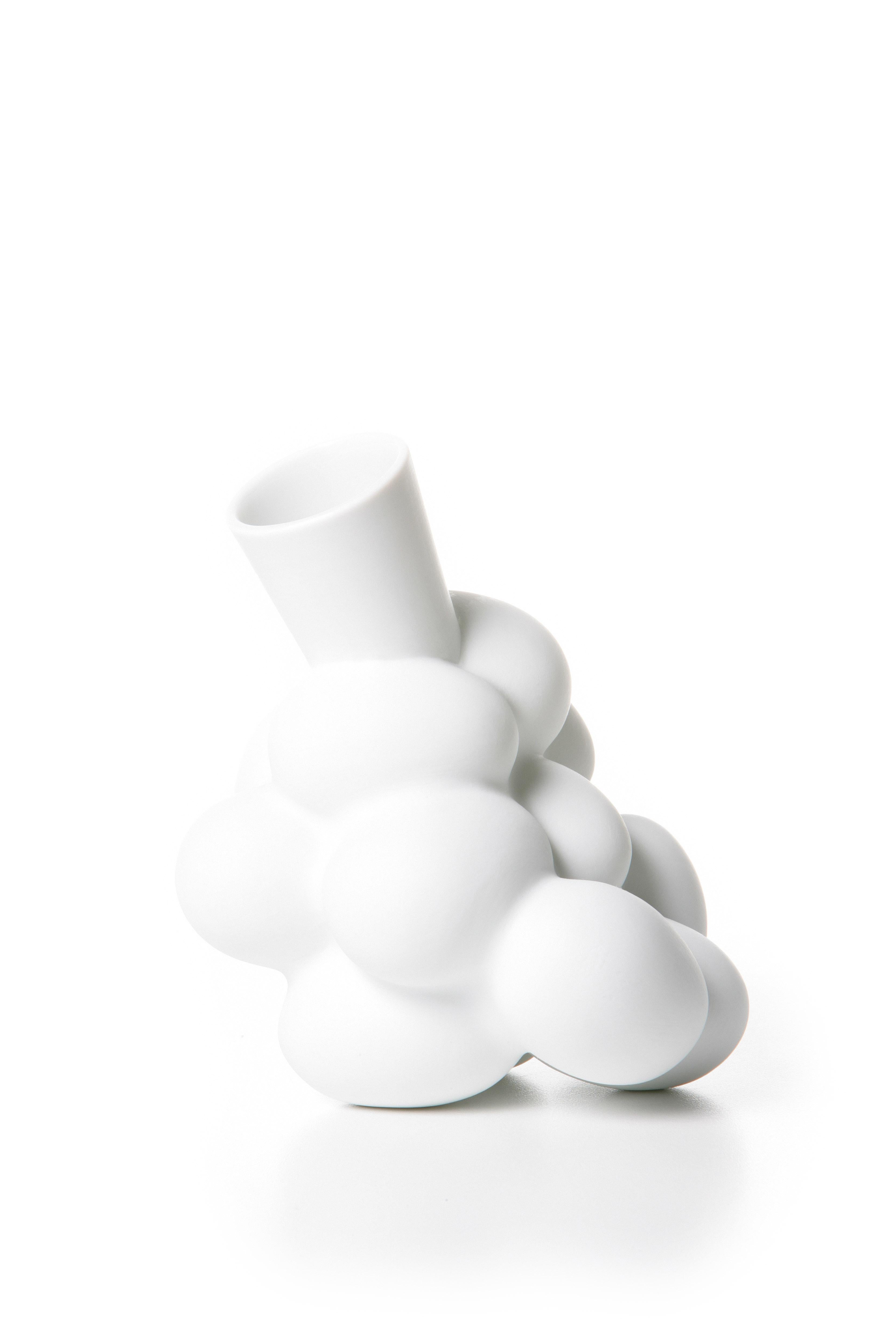White Ceramic Egg Vase in 3 Sizes by Marcel Wanders for Moooi For Sale 1