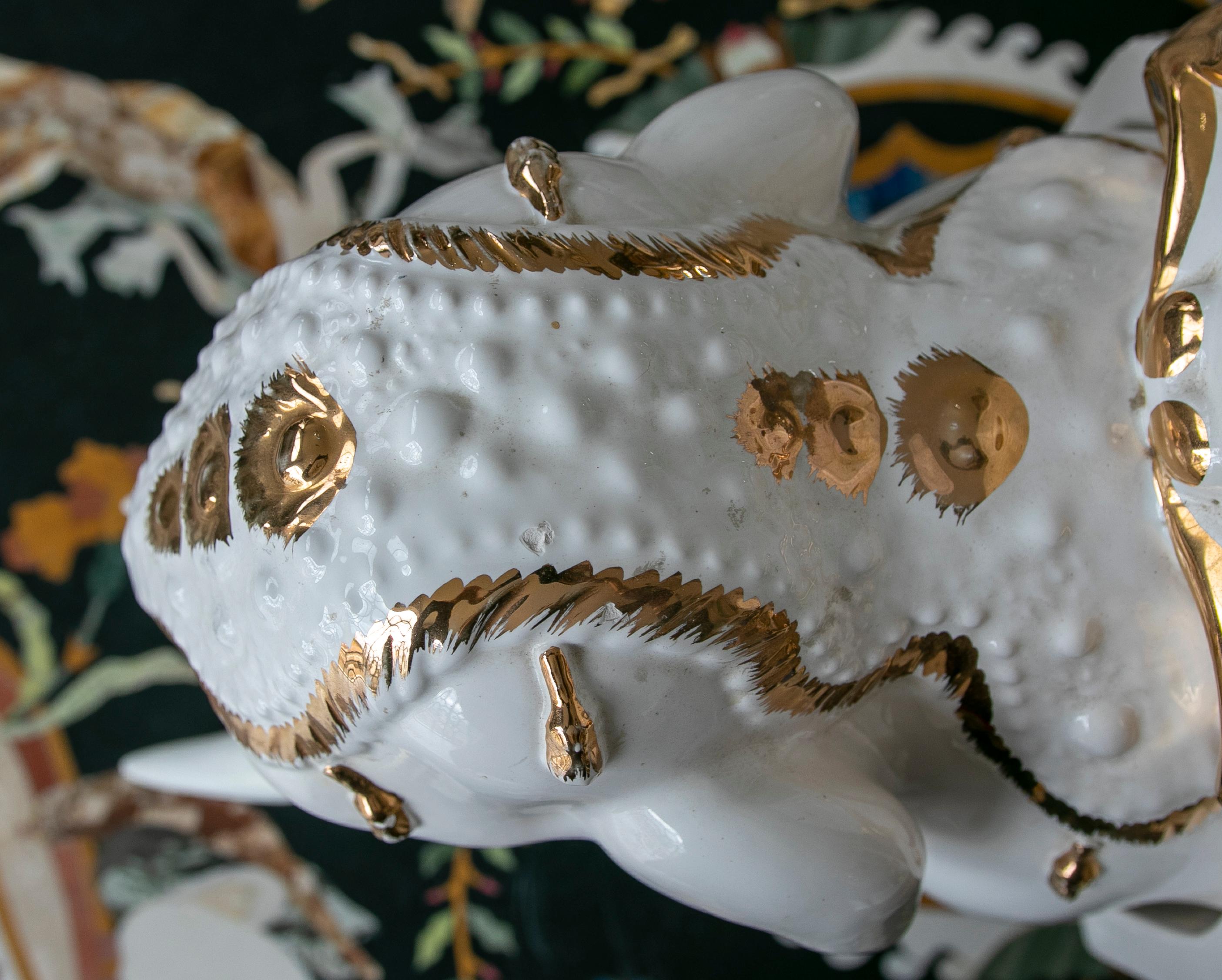 Scultura Elefante in ceramica bianca firmata 