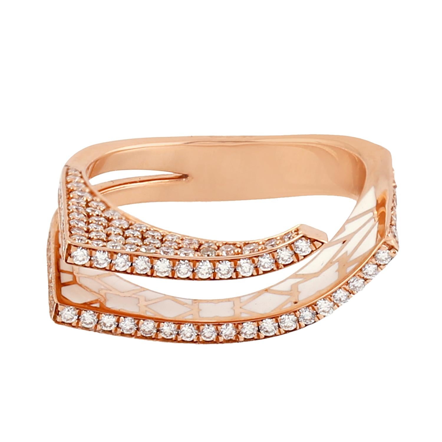 Weißer Keramik-Intarsienring mit Goldmuster in einem architektonischen Ring mit VS-Diamanten Damen im Angebot