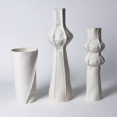 Kawa Vase aus weißer Keramik Set/3 D, organische skulpturale Blumengefäße aus Porzellan