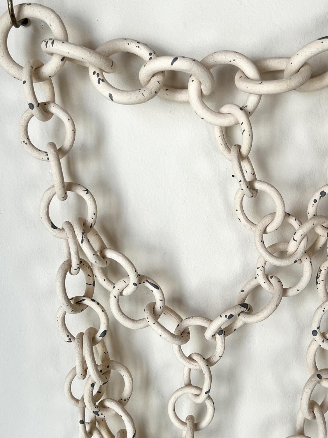 Ceramica white Ceramic Link Chain Wall Sculpture in vendita