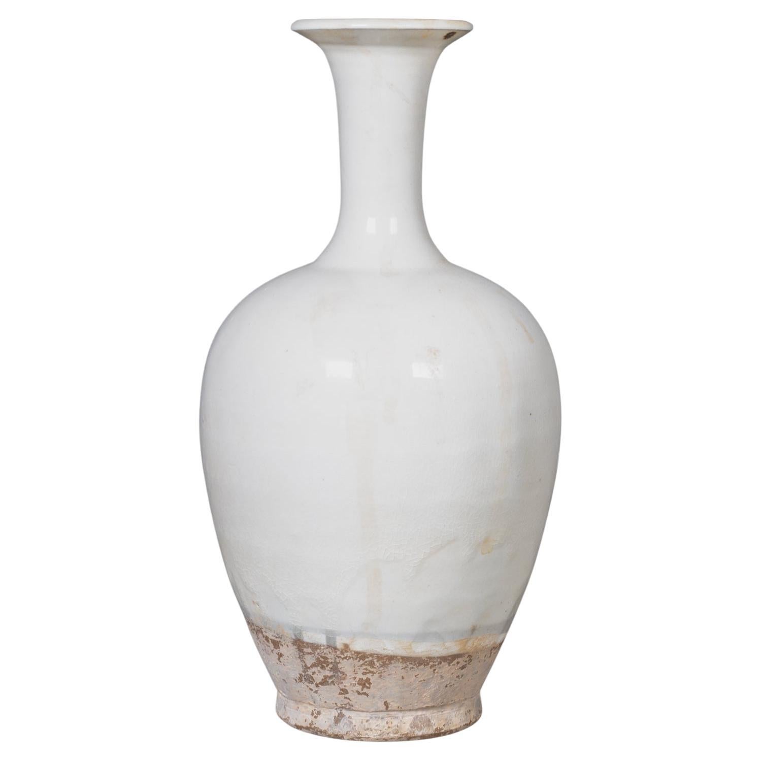 Poterie de lait à long col en céramique blanche