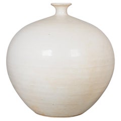 Poterie de lait en céramique blanche