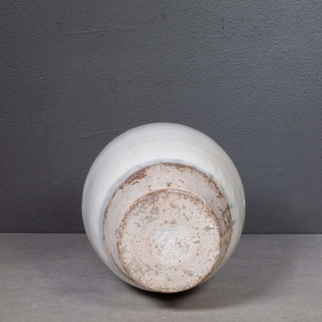 Poterie de lait en céramique blanche avec poignées en vente 1