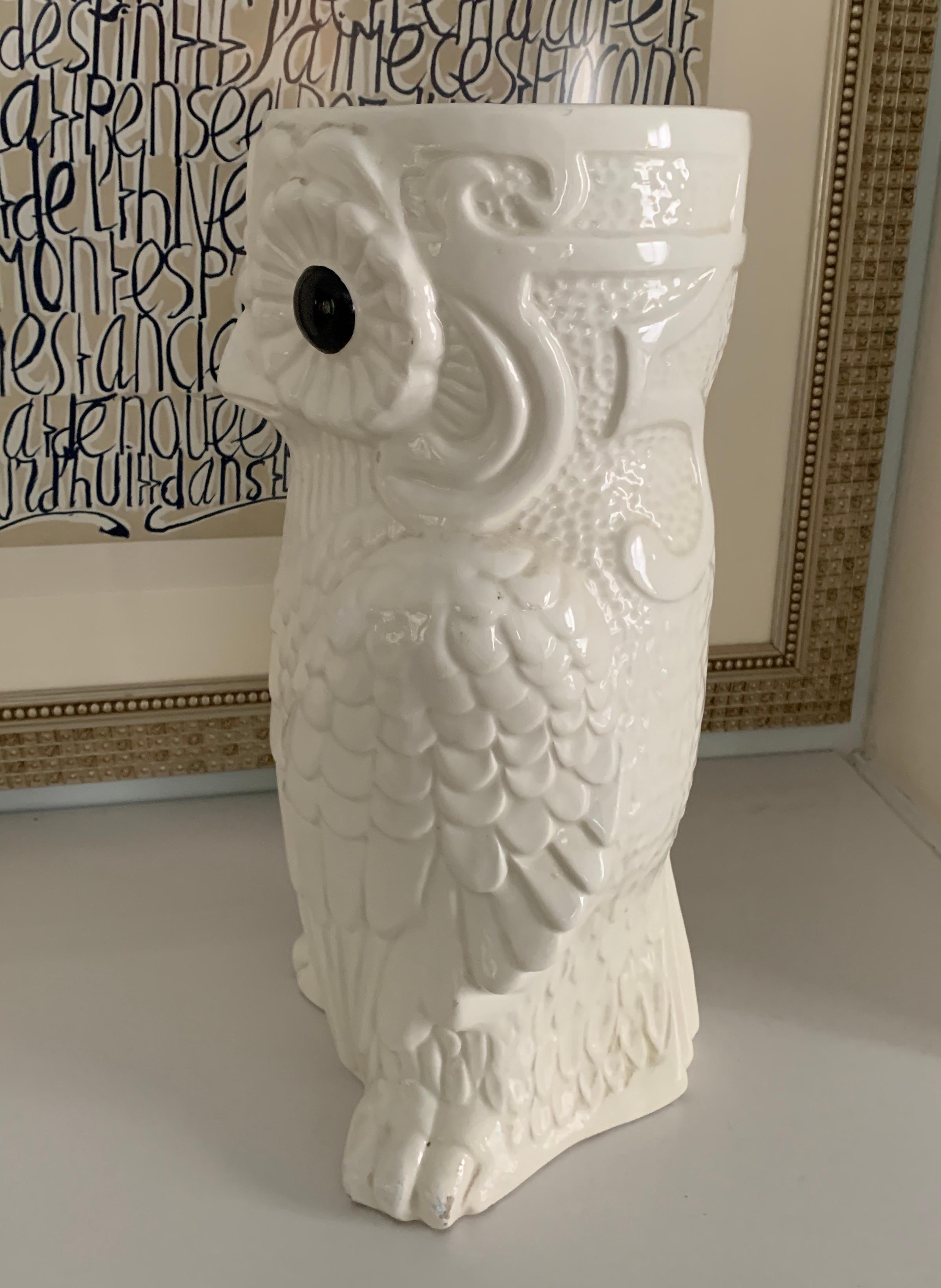 White Ceramic owl Umbrella Stand In Good Condition In Los Angeles, CA