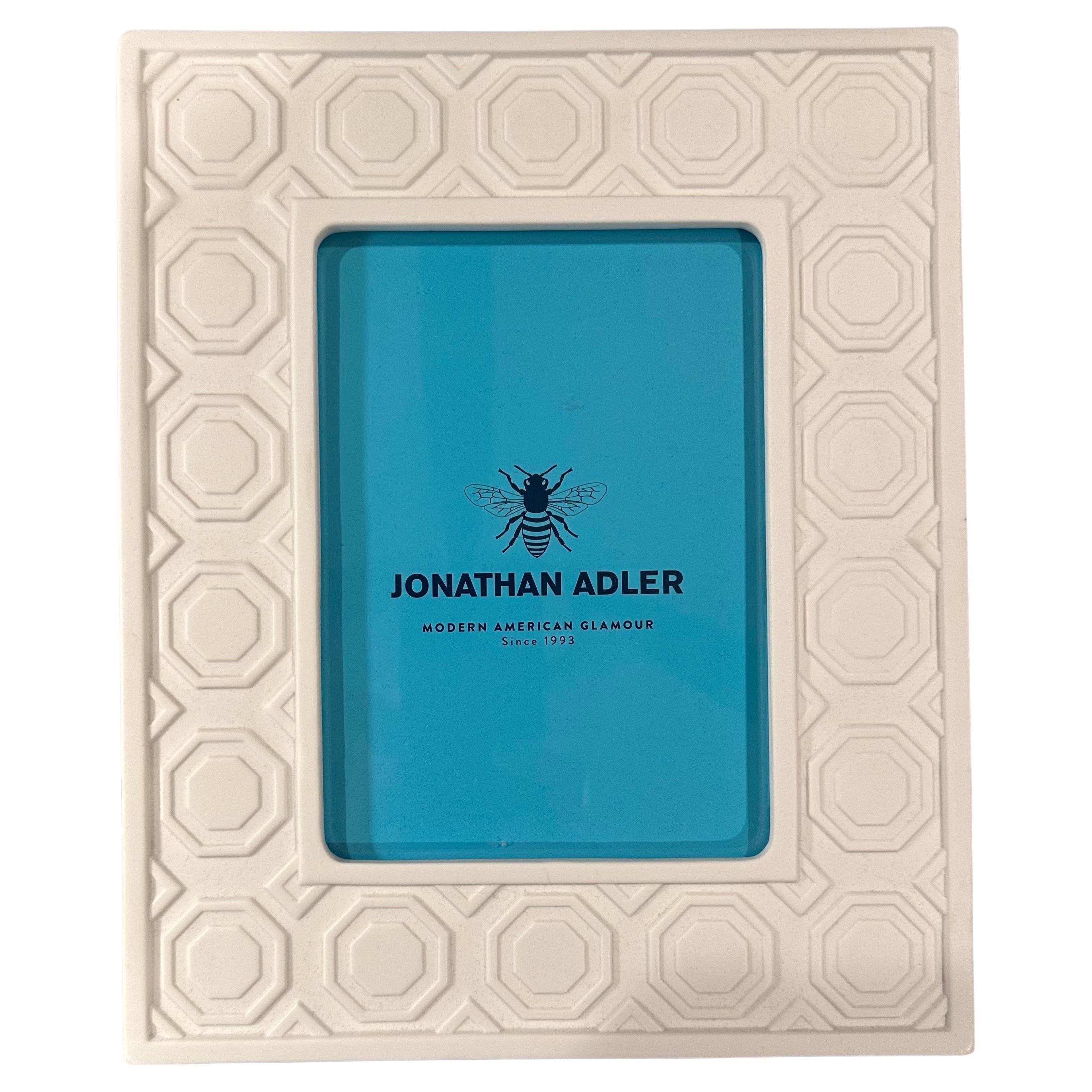 Américain Cadre photo en céramique blanche par Jonathan Adler - New in Box en vente
