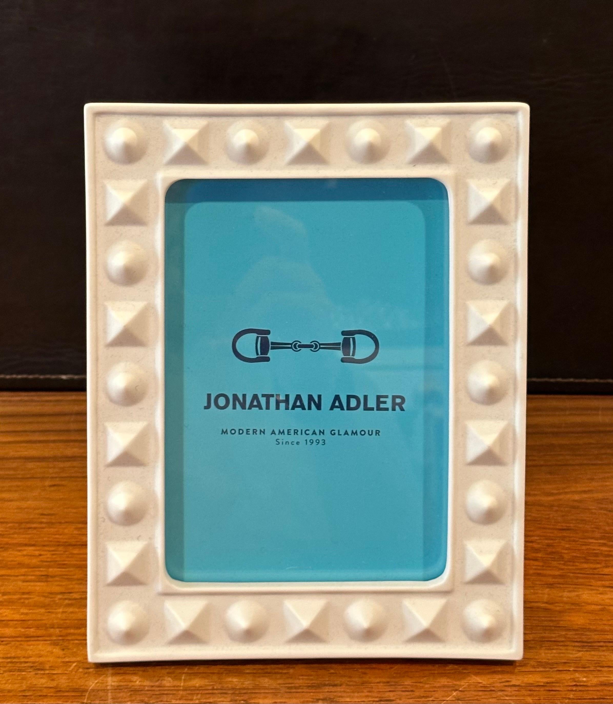 Marco de cerámica blanco de Jonathan Adler - Nuevo en caja Siglo XXI y contemporáneo en venta