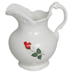 Pichet à roses en céramique blanche