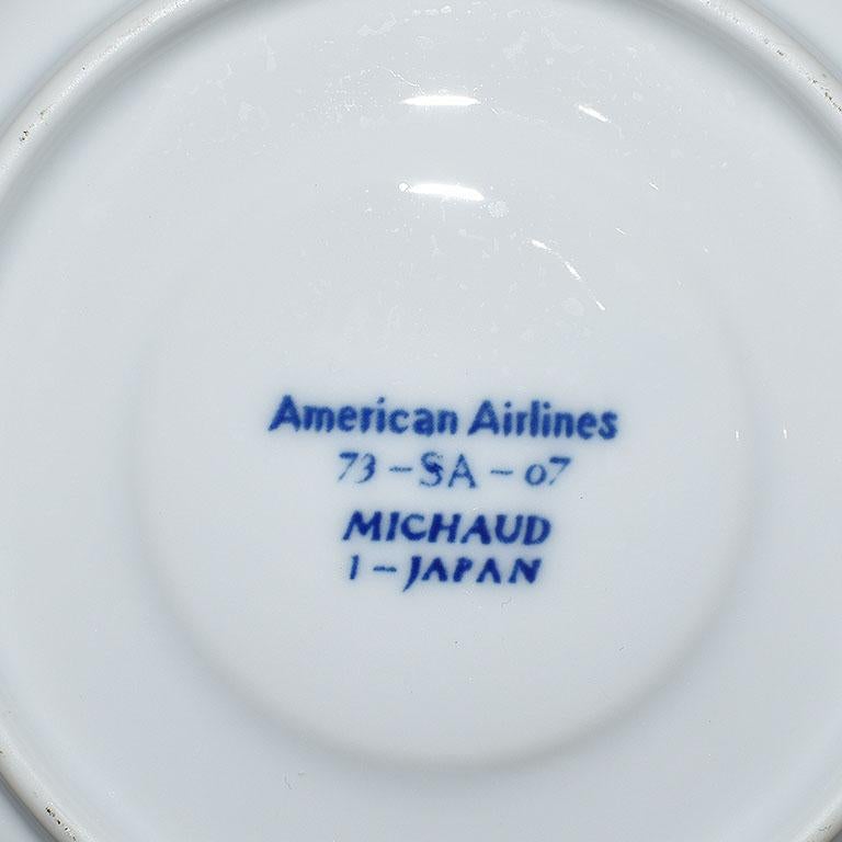 White Ceramic Saucer in White with Blue Trim by Michaud for American Airlines In Good Condition For Sale In Oklahoma City, OK