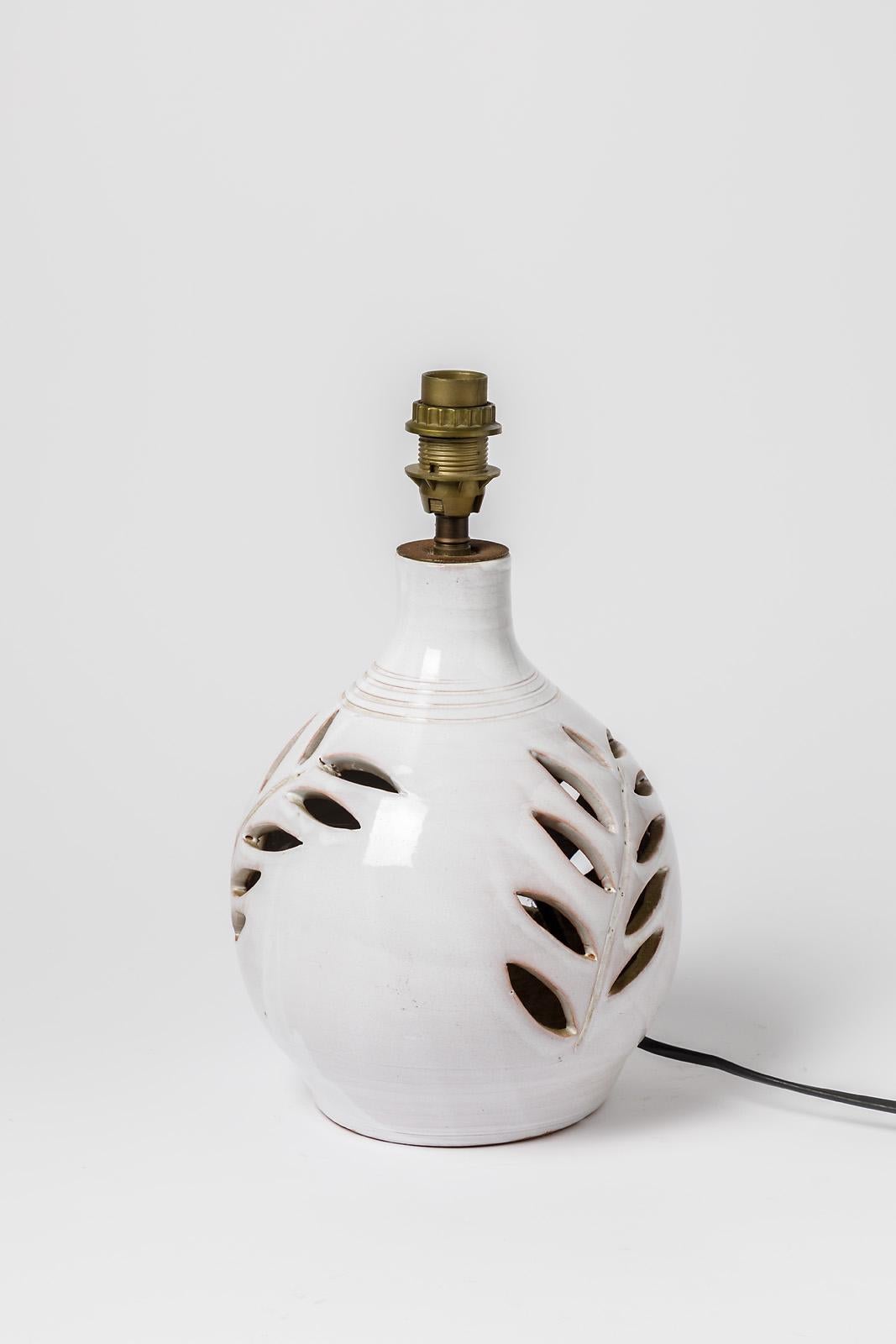Mid-Century Modern White Ceramic Table Lamp circa 1950 French Handmade Pottery Lighting For Sale