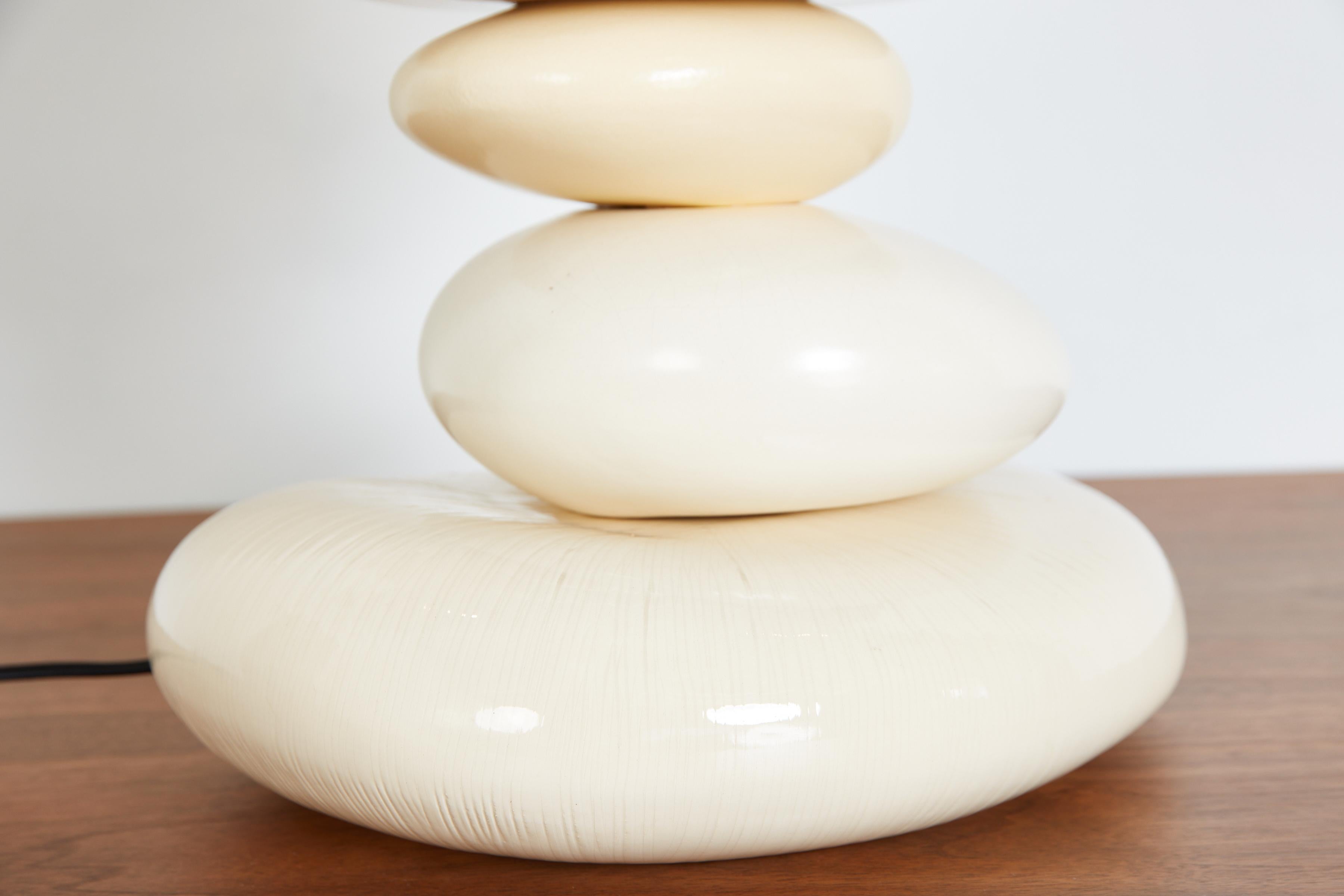White Ceramic Table Lamp  For Sale 7