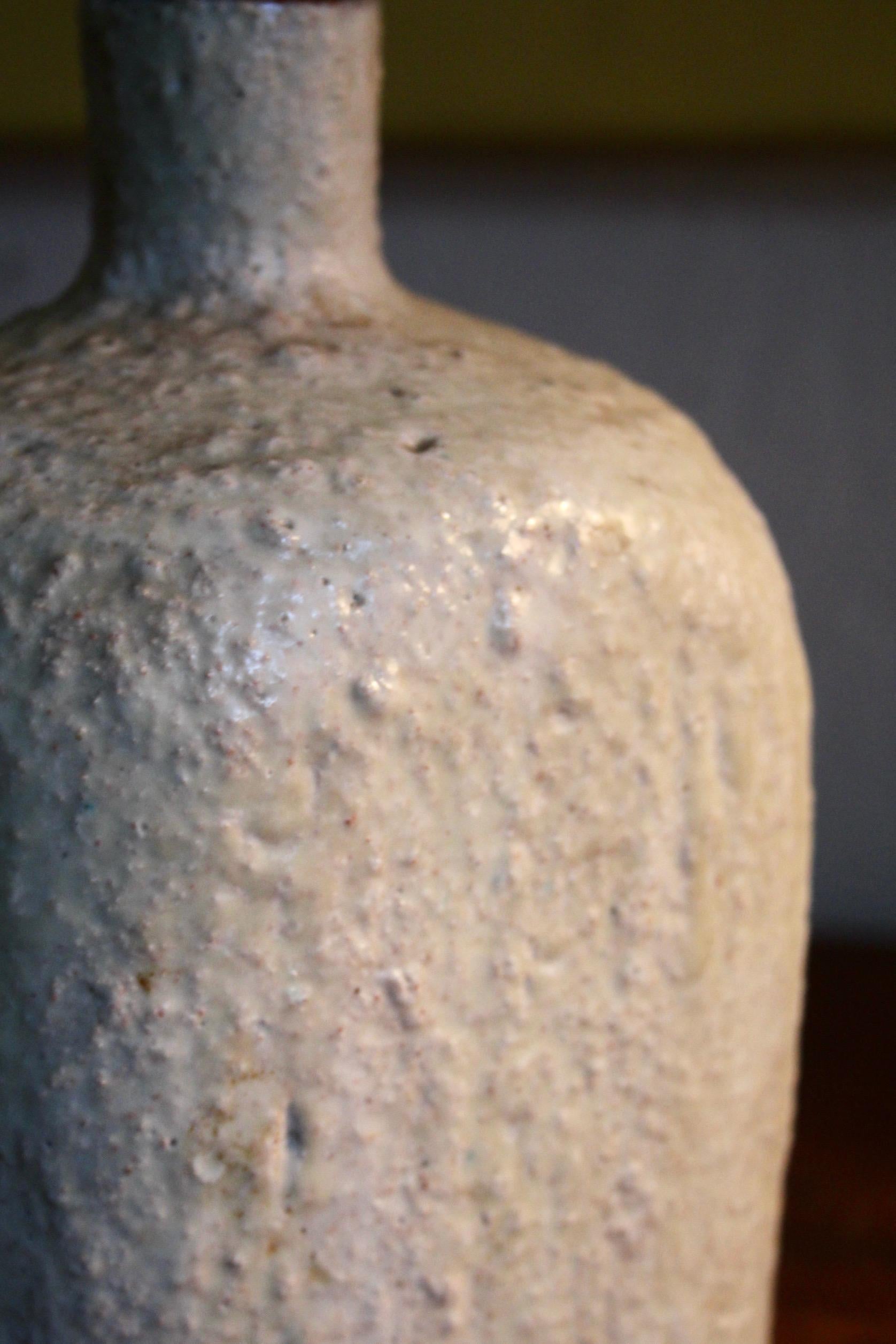 White ceramic table lamp For Sale 2