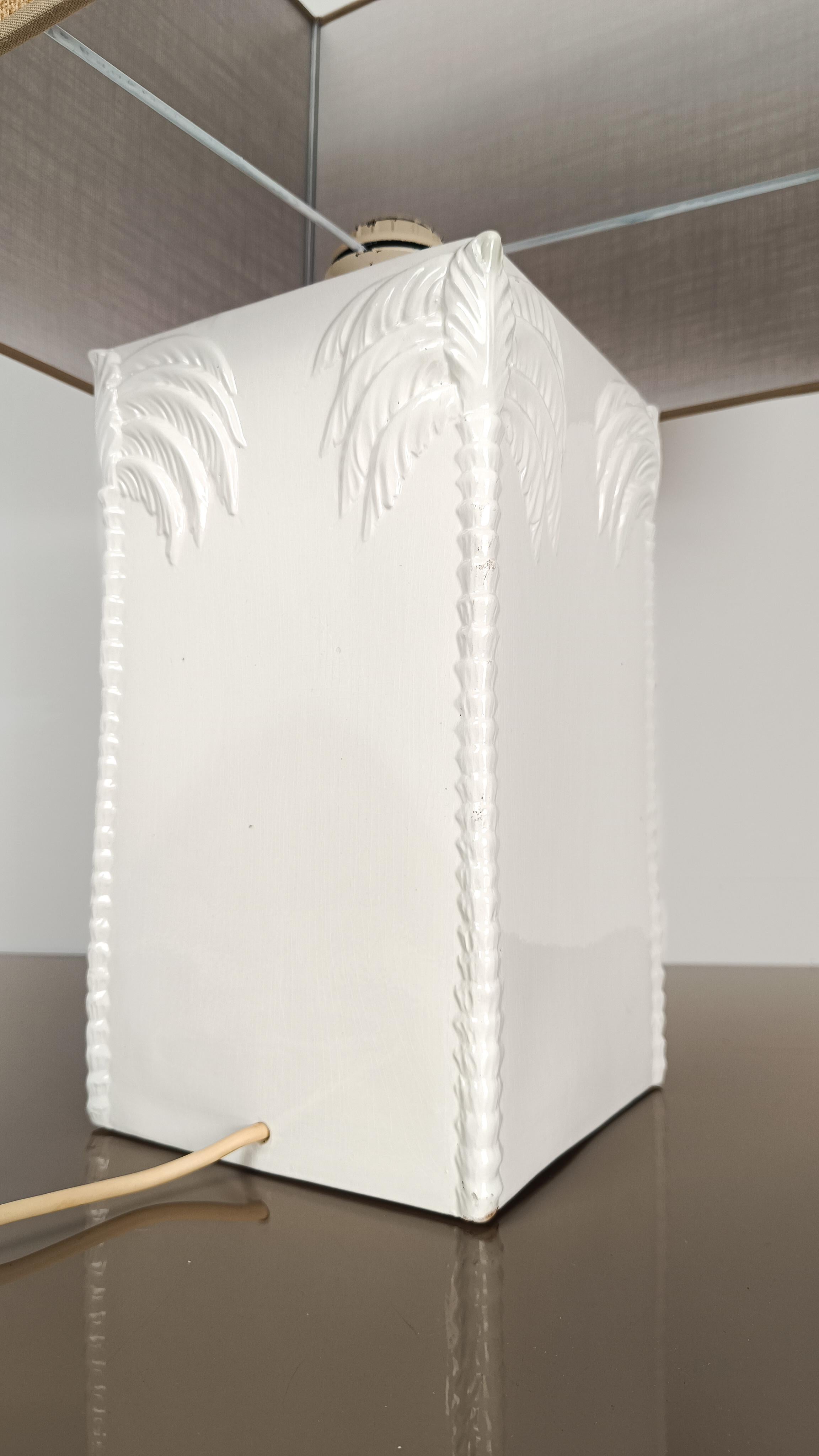 White Ceramic Table Lamp with with Palm Tree Decor, Vivai del Sud Style, 70s For Sale 10