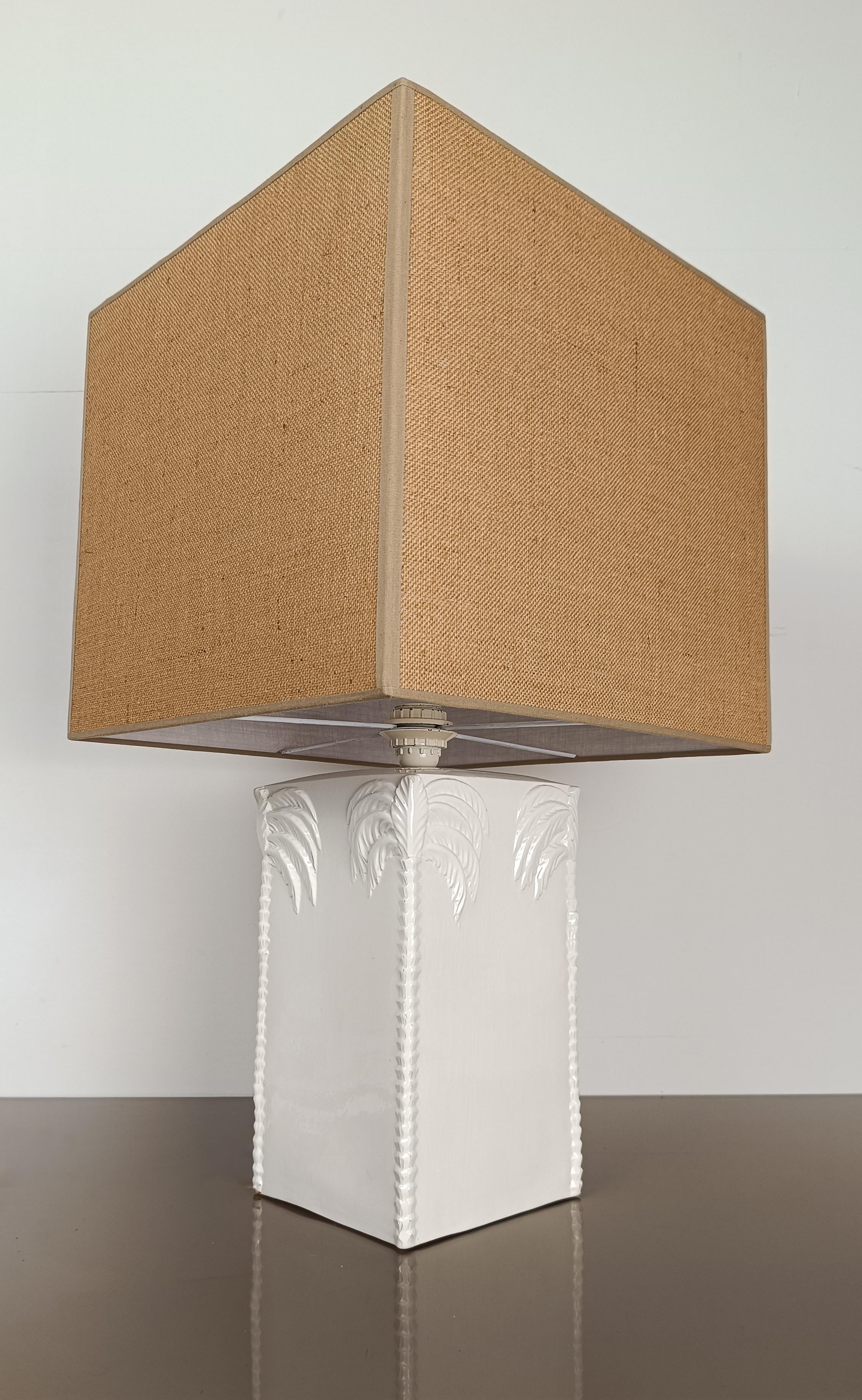 White Ceramic Table Lamp with with Palm Tree Decor, Vivai del Sud Style, 70s For Sale 12