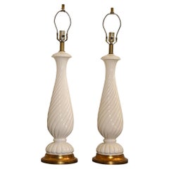 Nardini Studio of California 1960 Paire de grandes lampes de bureau en céramique blanche