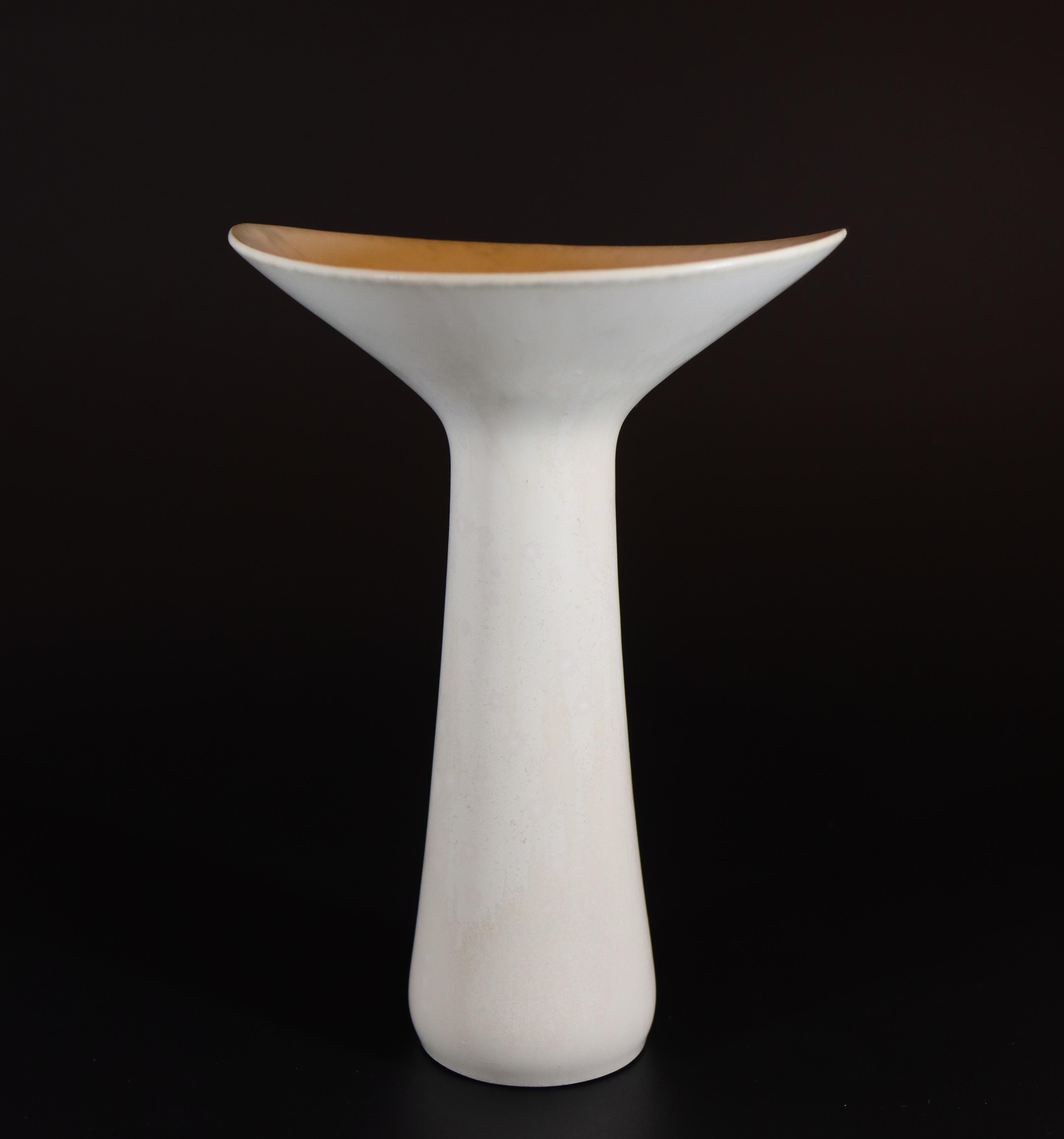 Vaso di ceramica bianca - Carl-Harry Stålhane - Rörstrand Midcentury Modern In condizioni ottime in vendita a Stockholm, SE