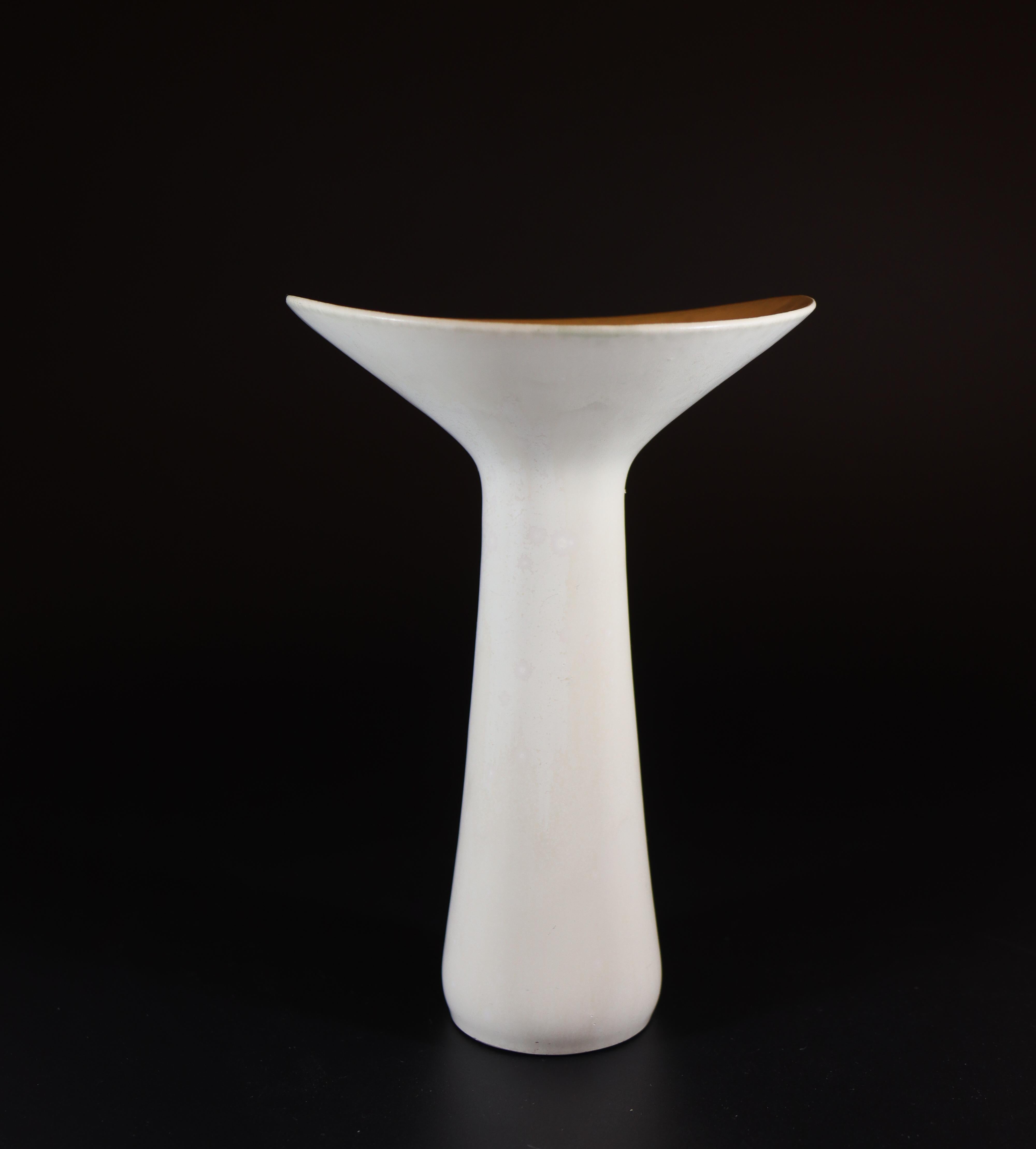 Ceramica Vaso di ceramica bianca - Carl-Harry Stålhane - Rörstrand Midcentury Modern in vendita