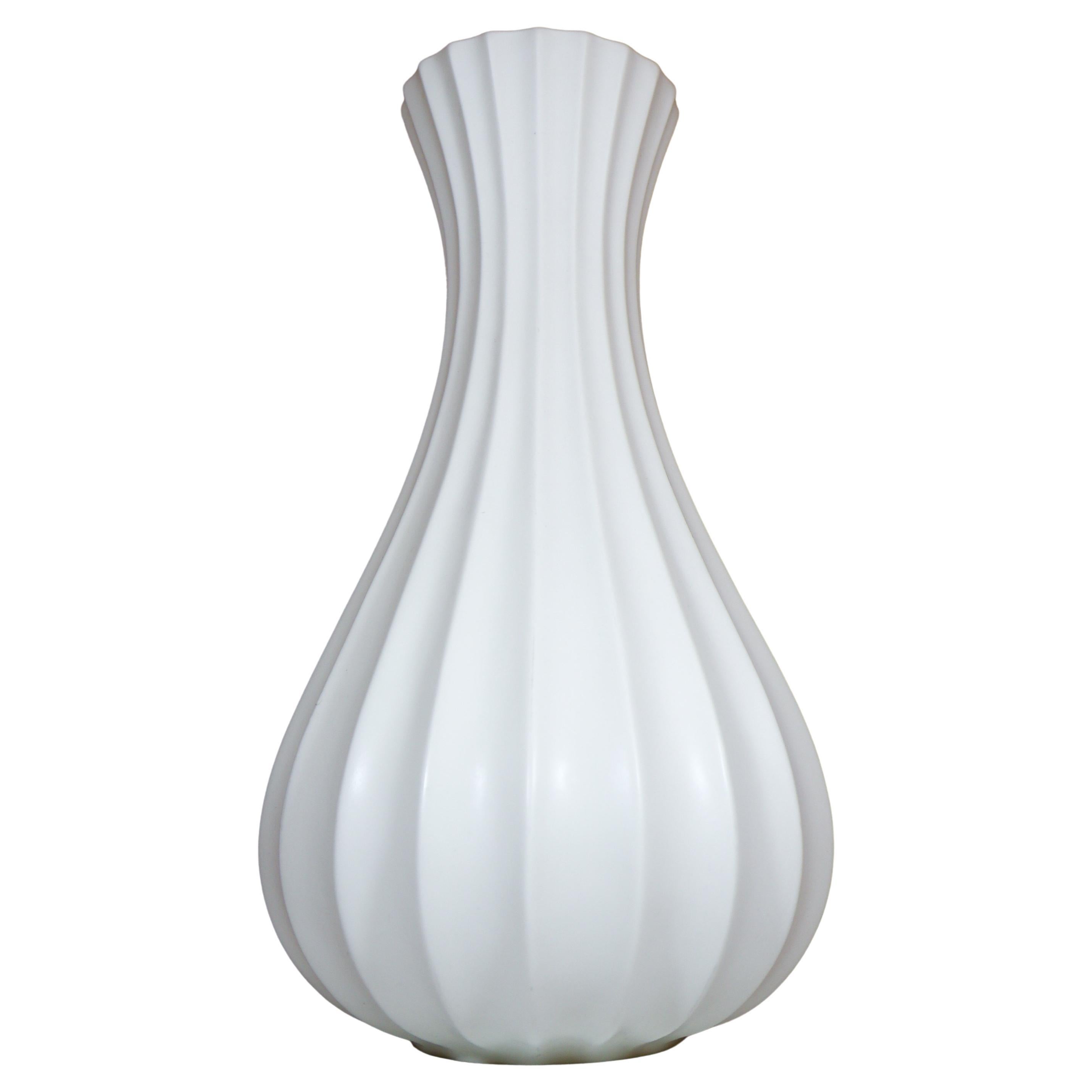 White Ceramic Vase, Pia Rönndahl Rörstrand, Scandinavian Modern