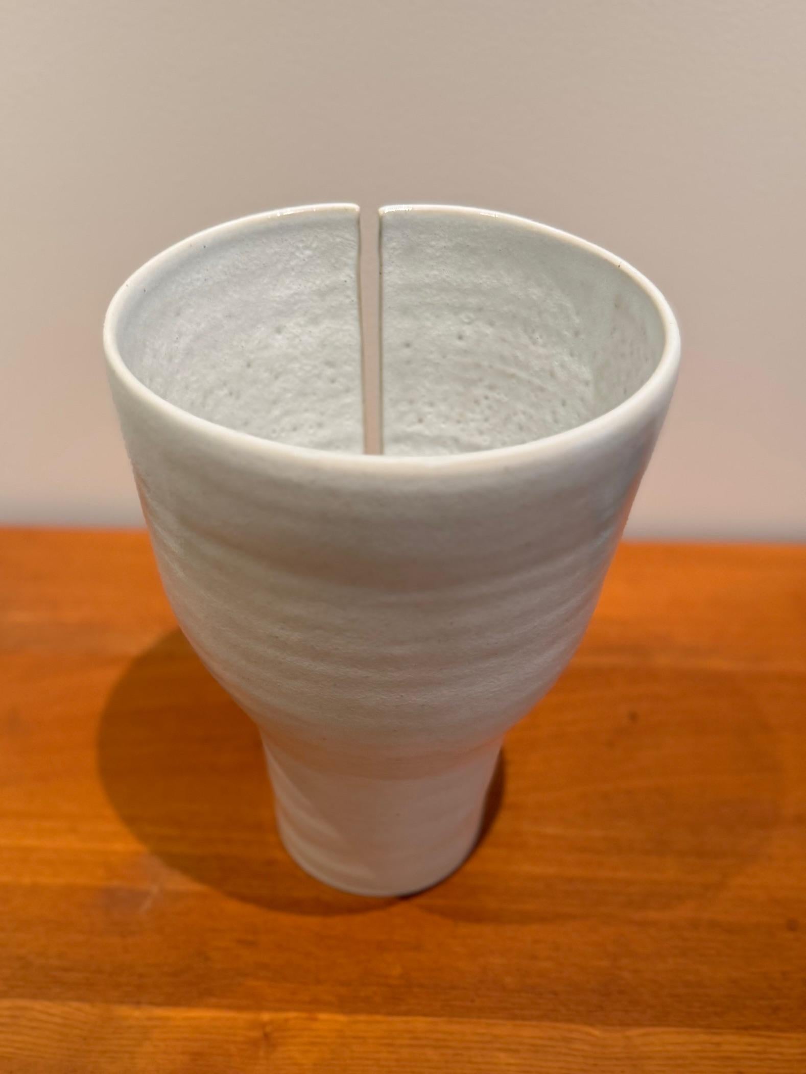 Vase en céramique blanche 
