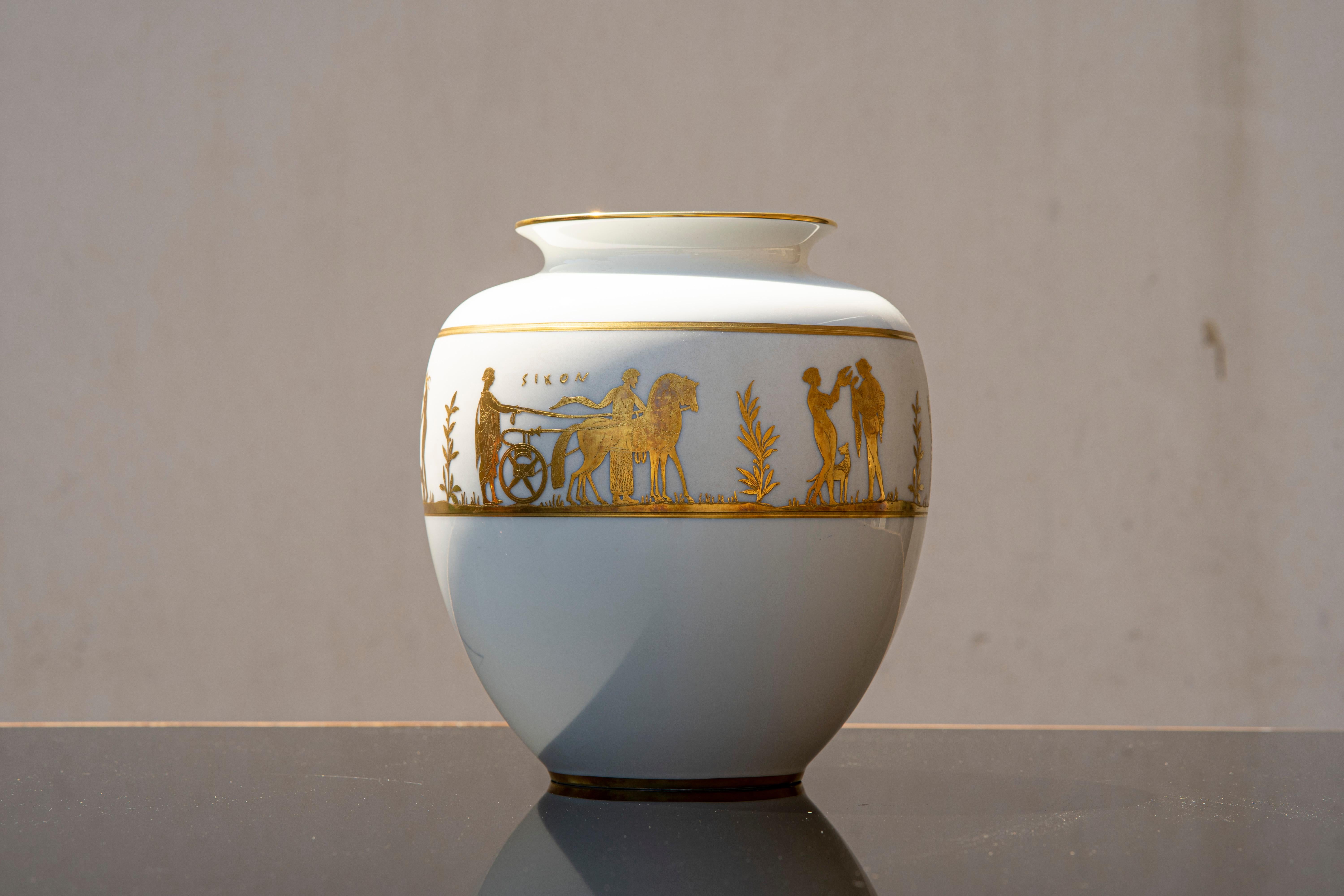 Neoclassical White Ceramic Vase with Gold Screen-Printing, 