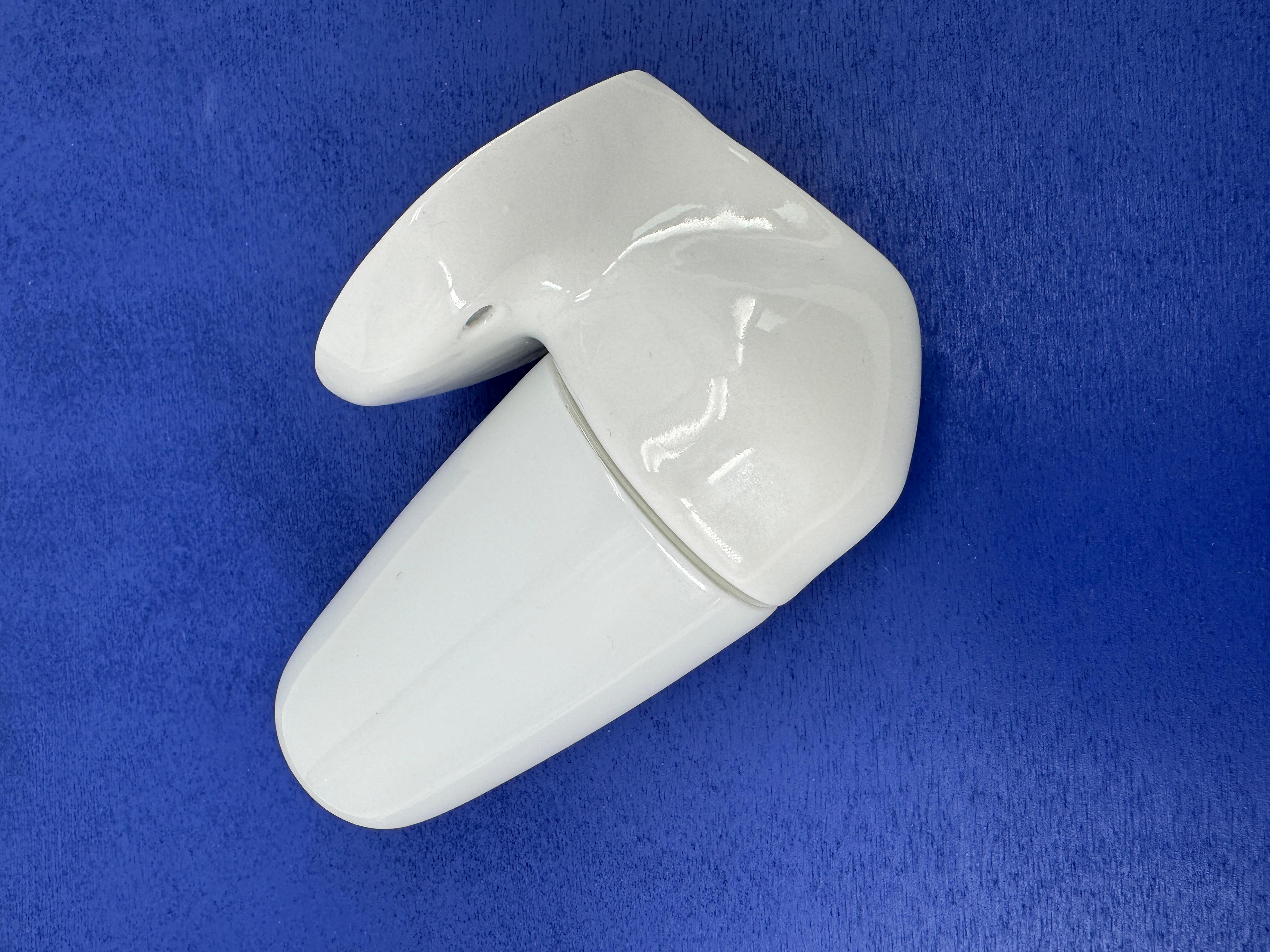 Allemand Lampe murale en céramique blanche par Wilhelm Wagenfeld pour Lindner des années 1950 en vente