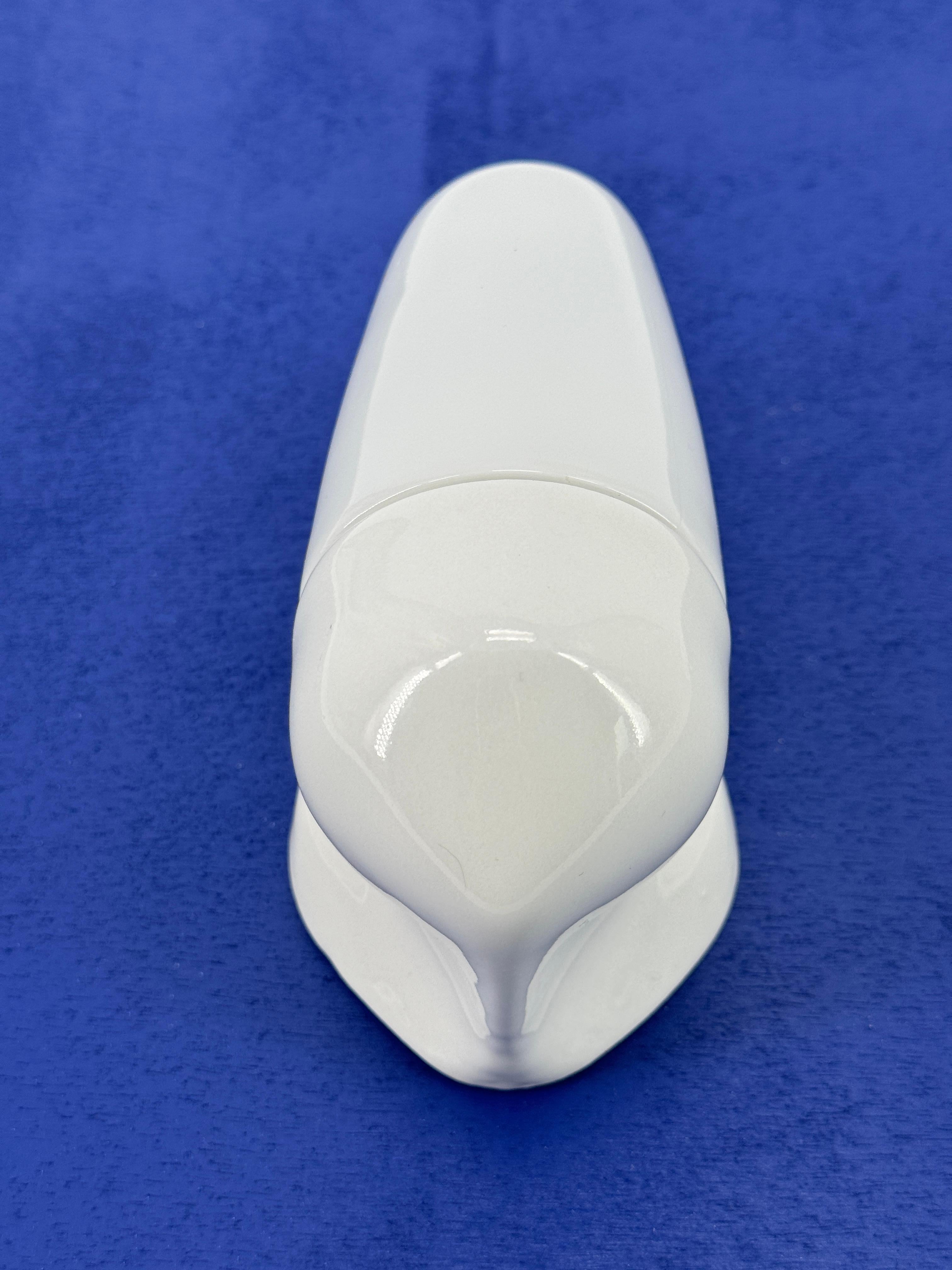 Milieu du XXe siècle Lampe murale en céramique blanche par Wilhelm Wagenfeld pour Lindner des années 1950 en vente