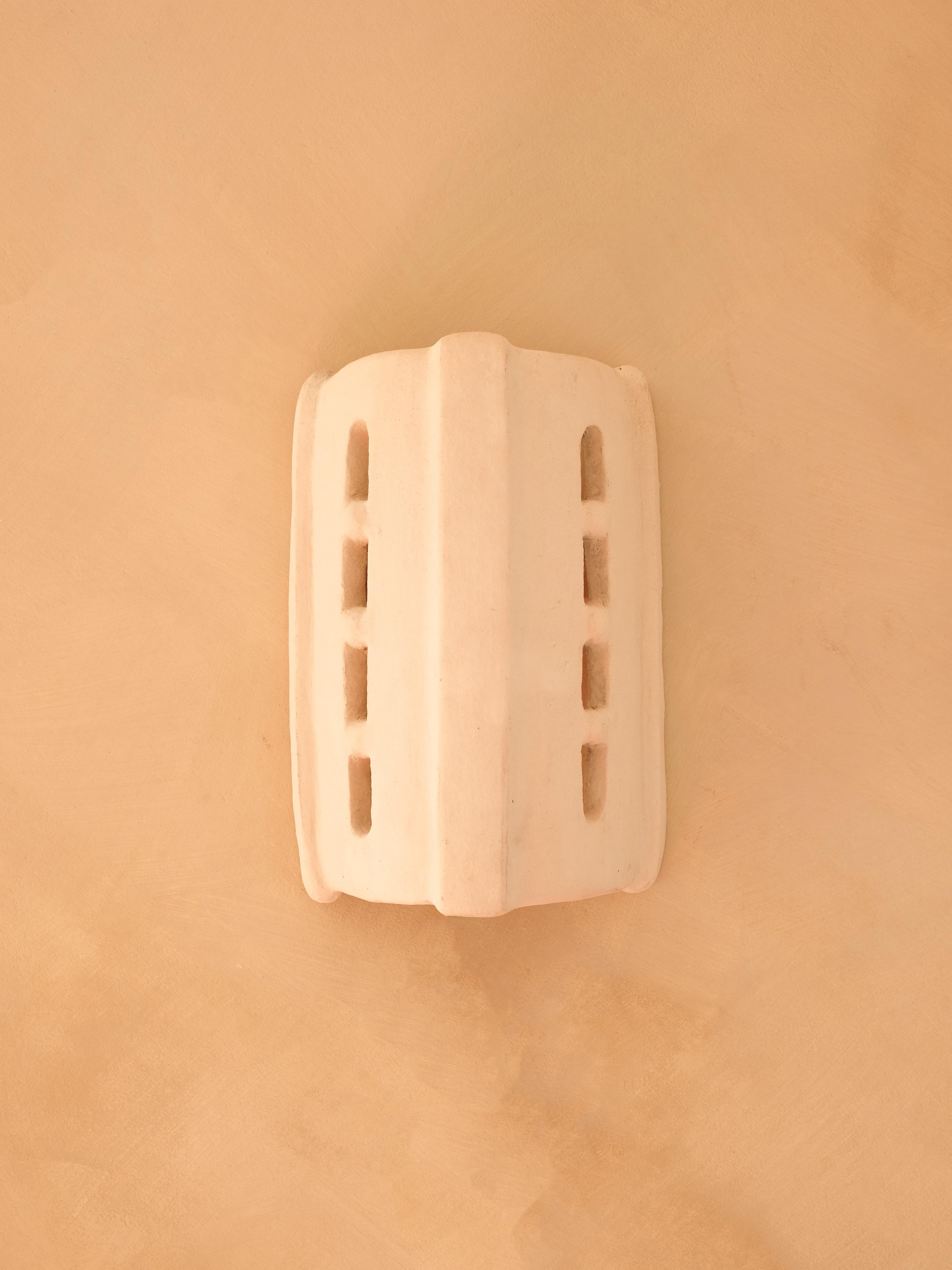 White Ceramic contemporary Wall Light Made of local clay handcrafted For Sale 1