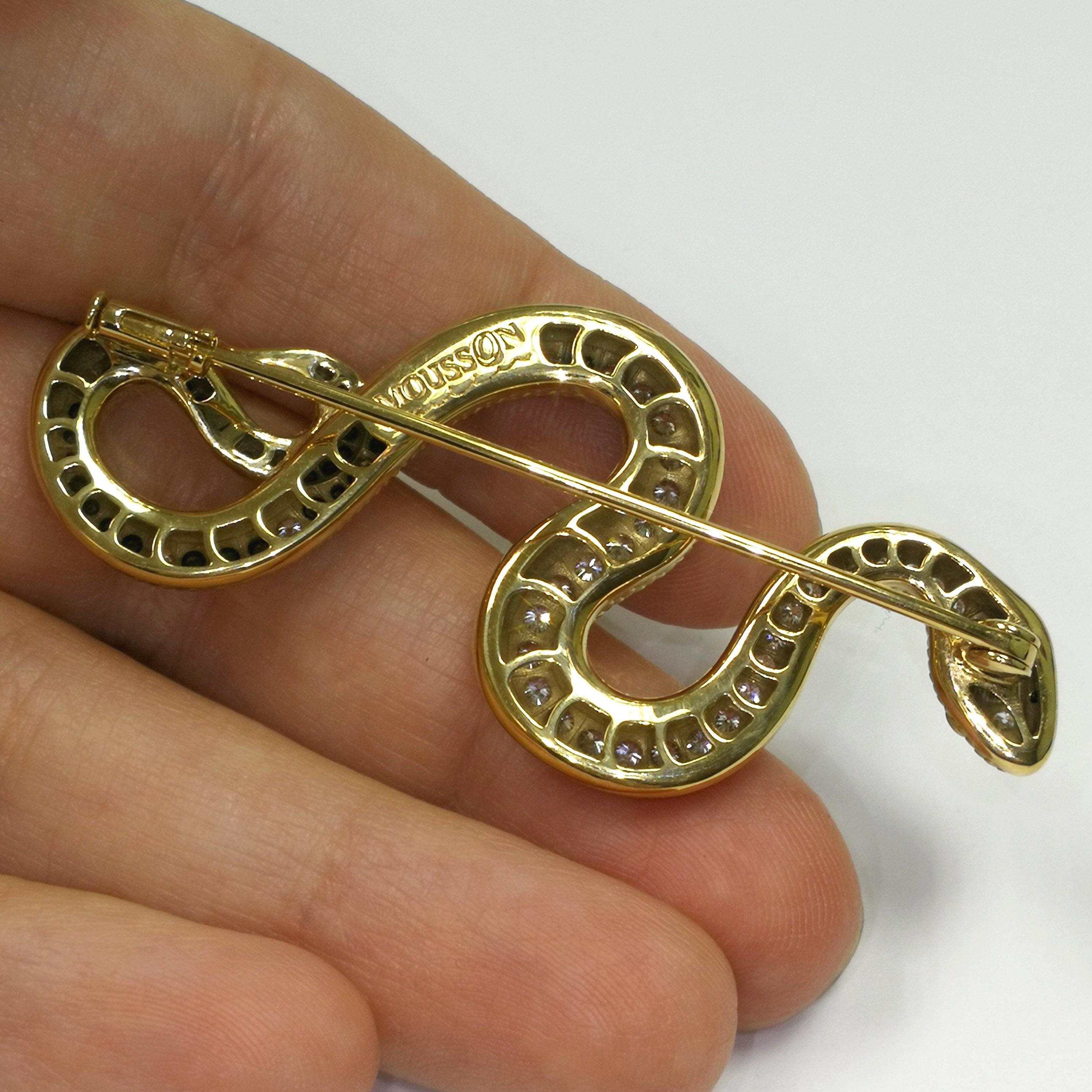 Contemporary White, Champagne and Black Diamonds 18 Karat Yellow Gold Snake Brooch For Sale