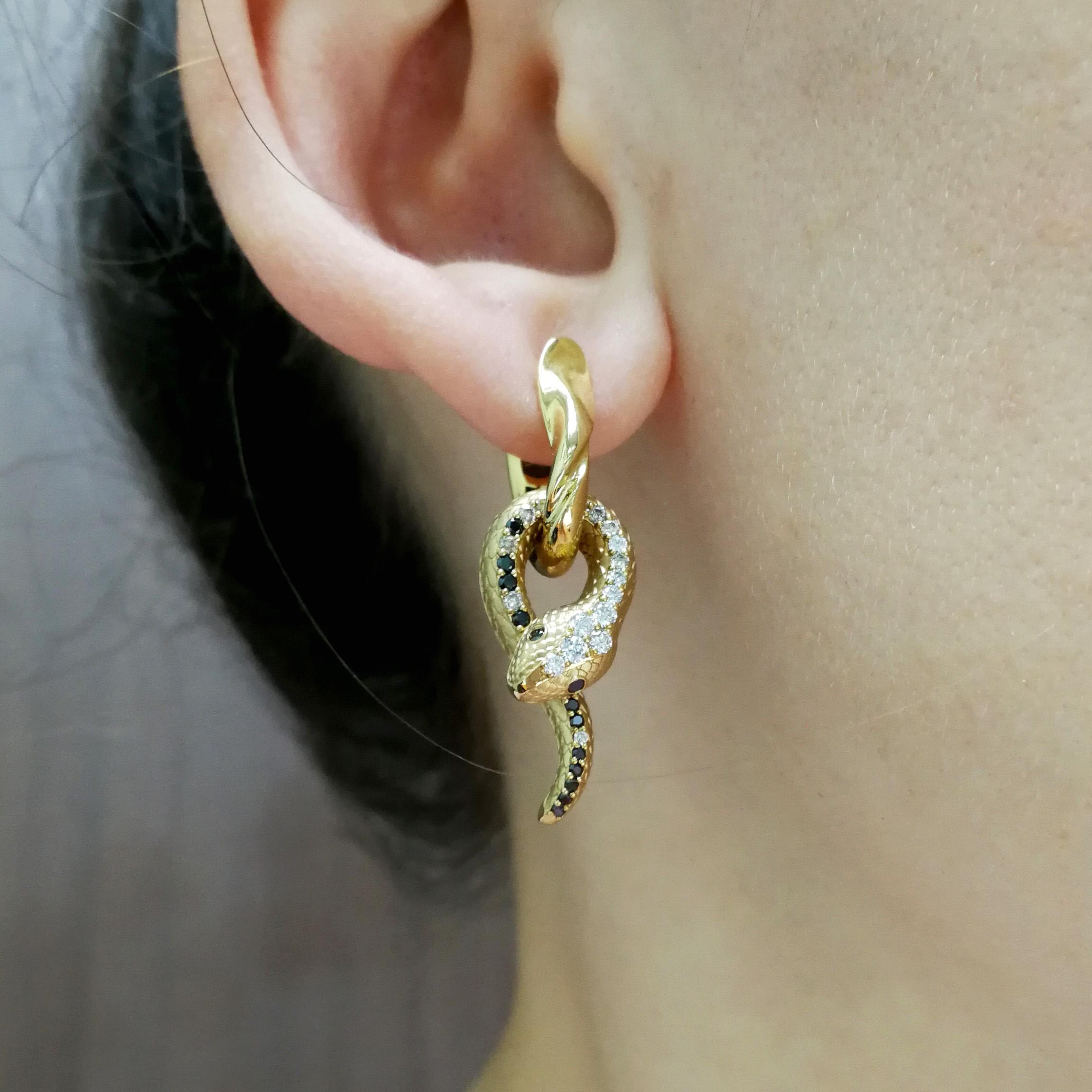 White, Champagne and Black Diamonds 18 Karat Yellow Gold Snake Earrings For Sale 5